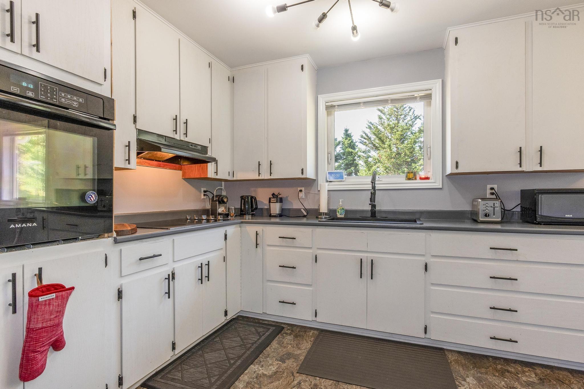 $699,900.00: 536 Salmon River Road, Salmon River