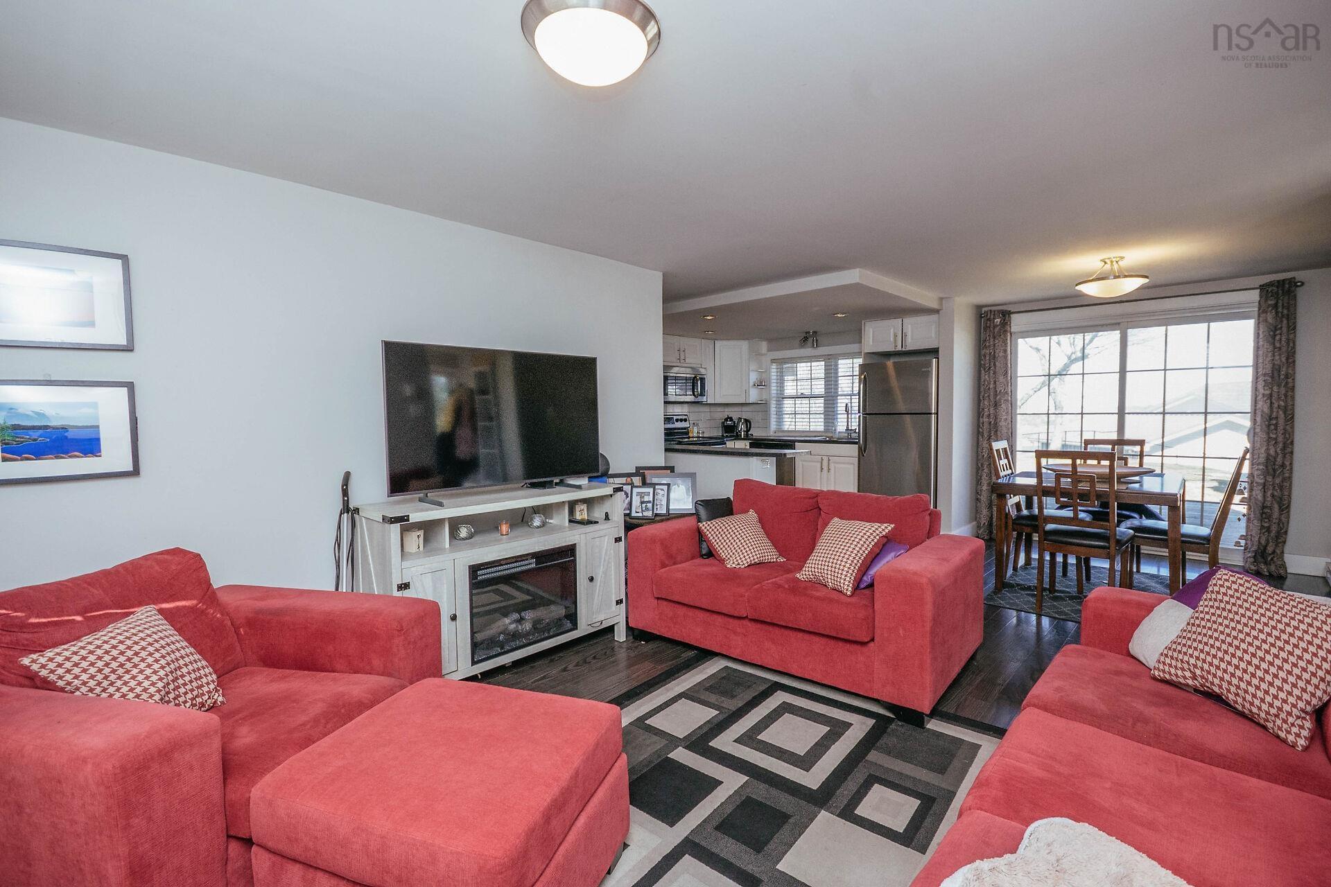 $599,900.00: 19 circle Drive, Halifax