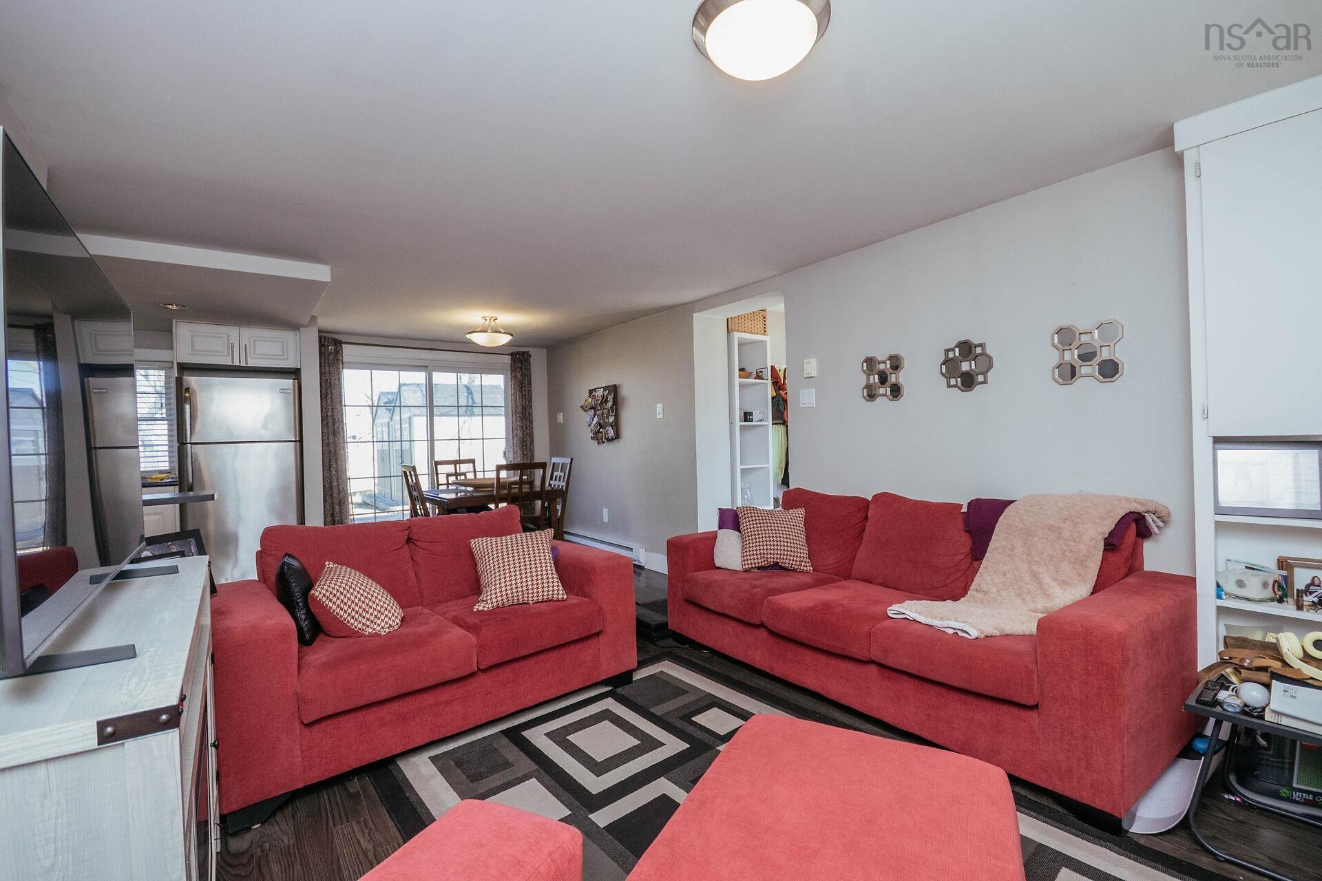 $599,900.00: 19 circle Drive, Halifax
