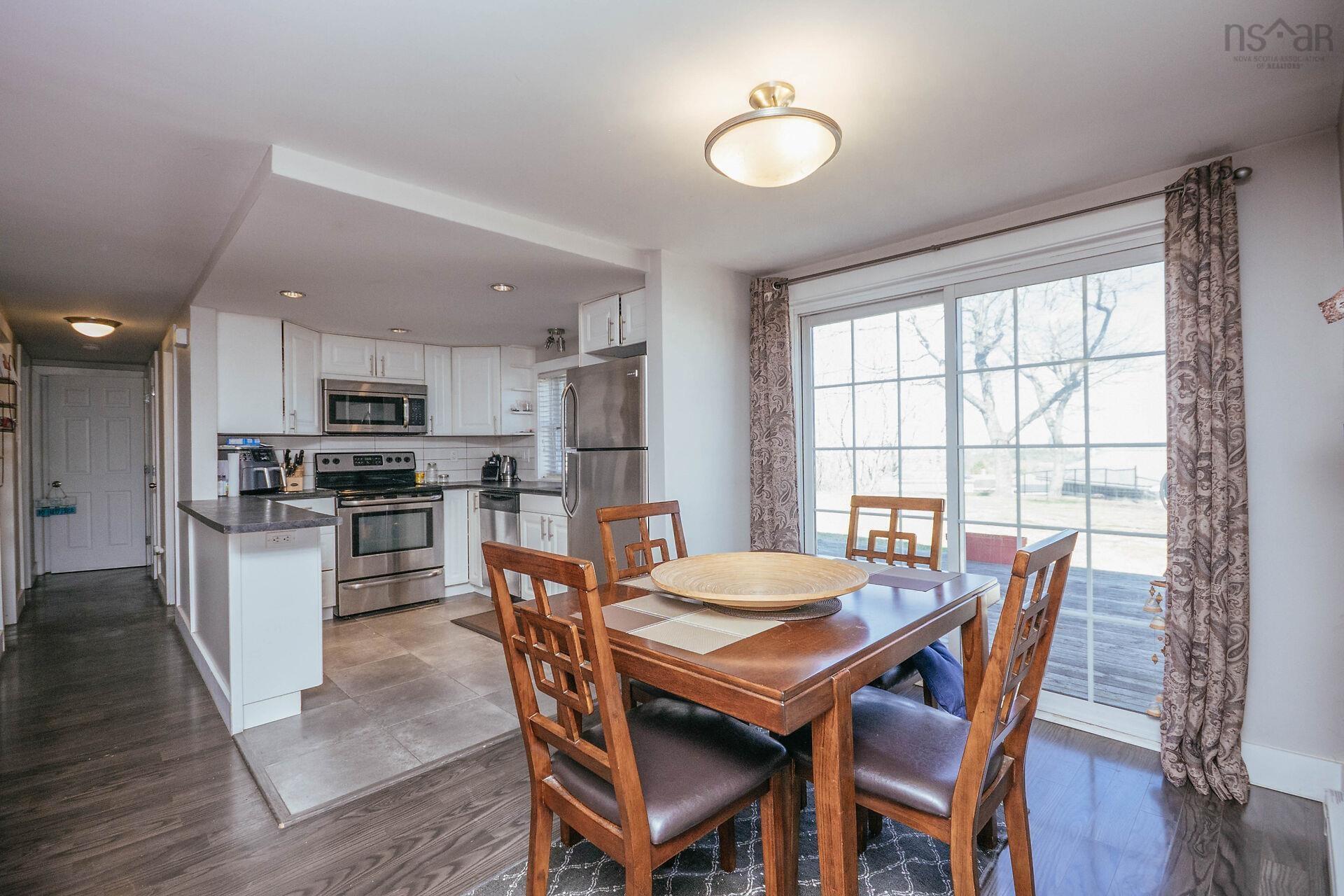 $599,900.00: 19 circle Drive, Halifax