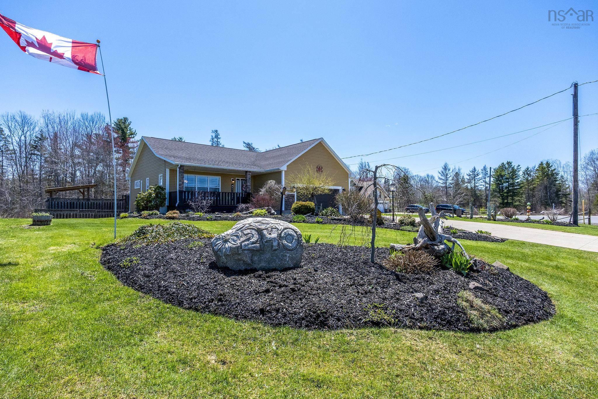 $680,000.00: 240 Rivercrest Lane, Greenwood