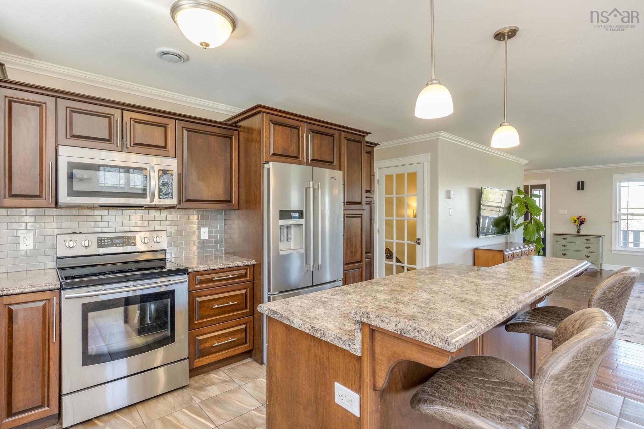 $680,000.00: 240 Rivercrest Lane, Greenwood