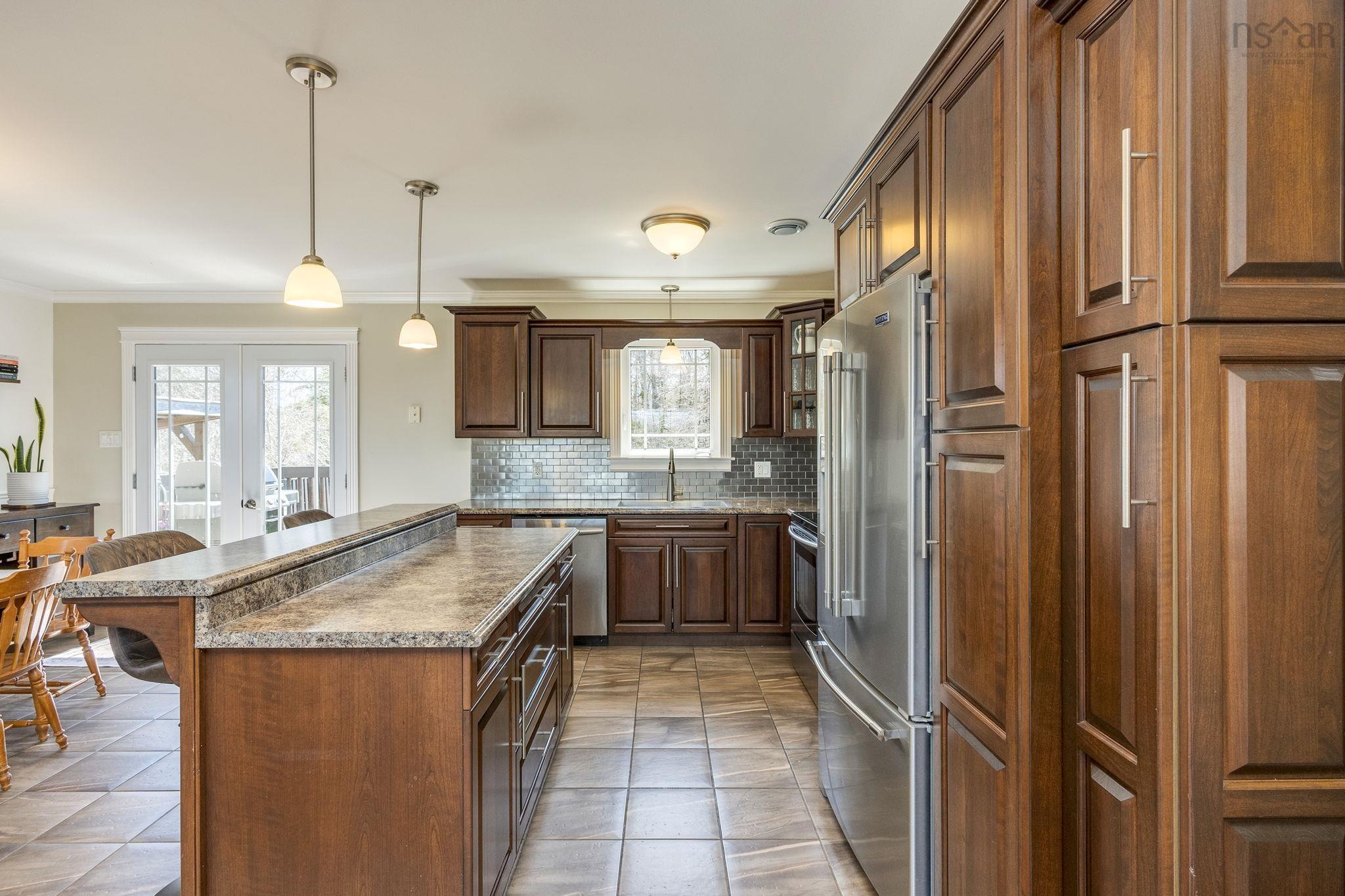 $680,000.00: 240 Rivercrest Lane, Greenwood