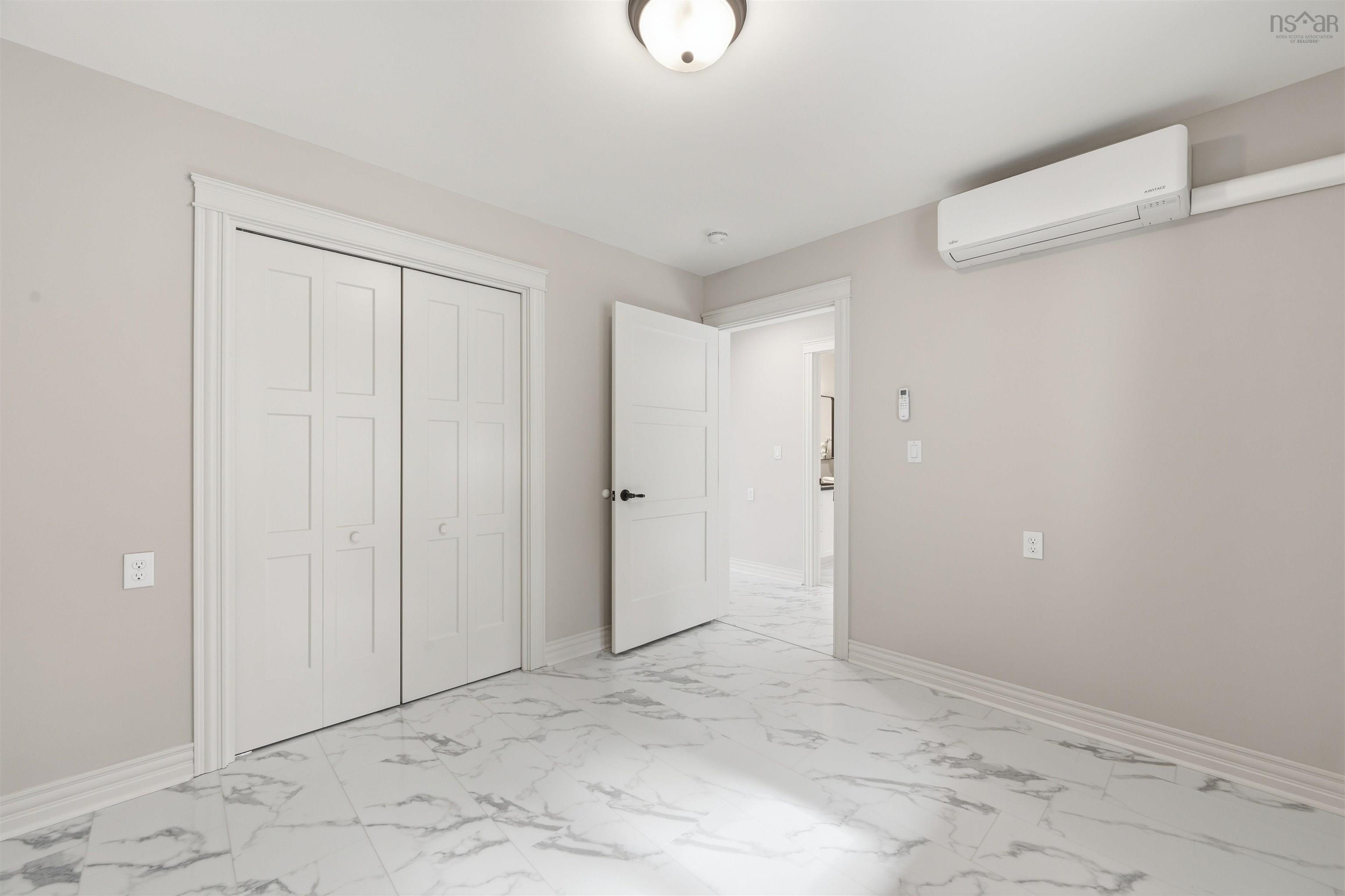 $950,000.00: 55 Chalet Drive, Vaughan