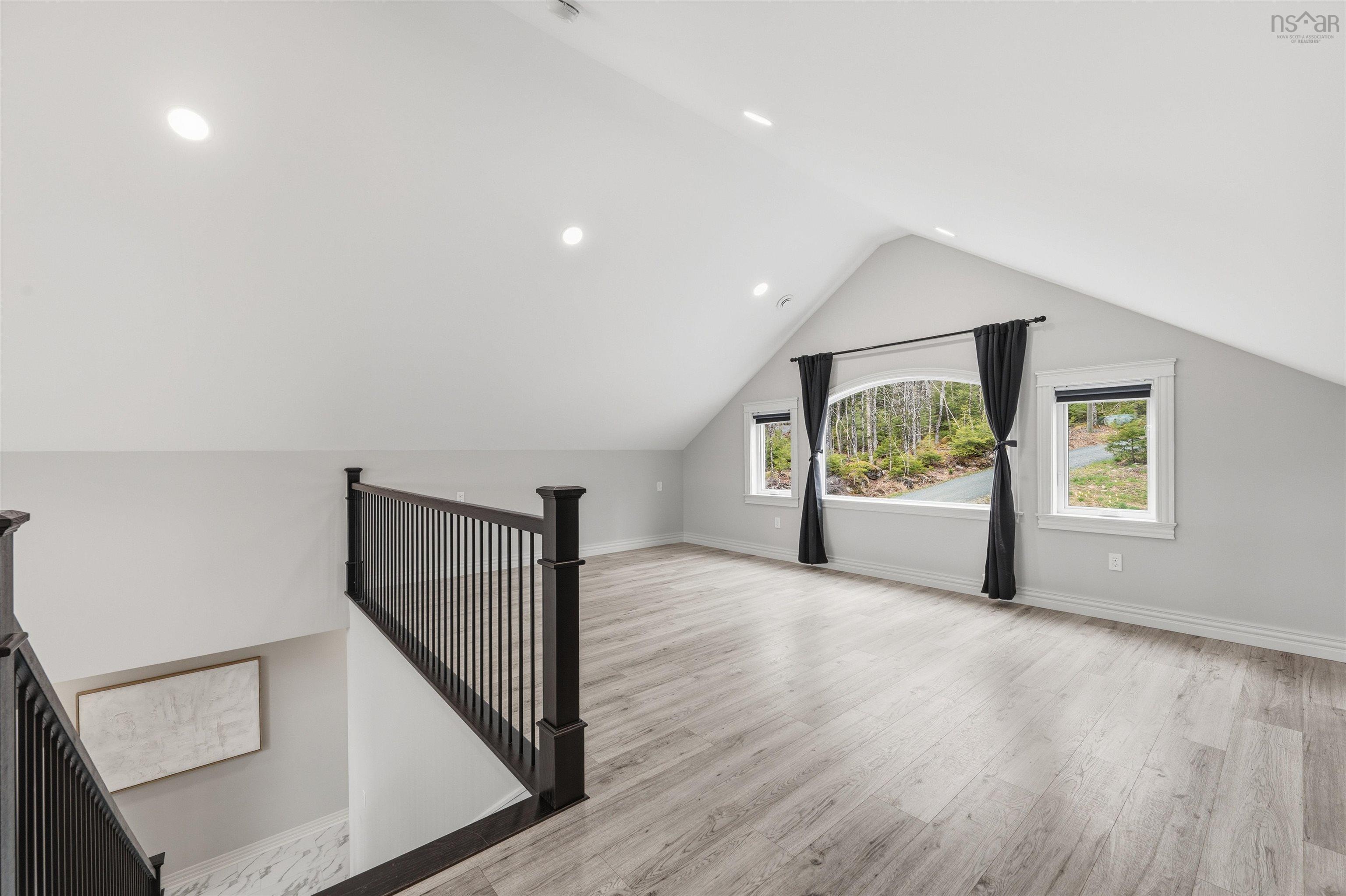 $950,000.00: 55 Chalet Drive, Vaughan