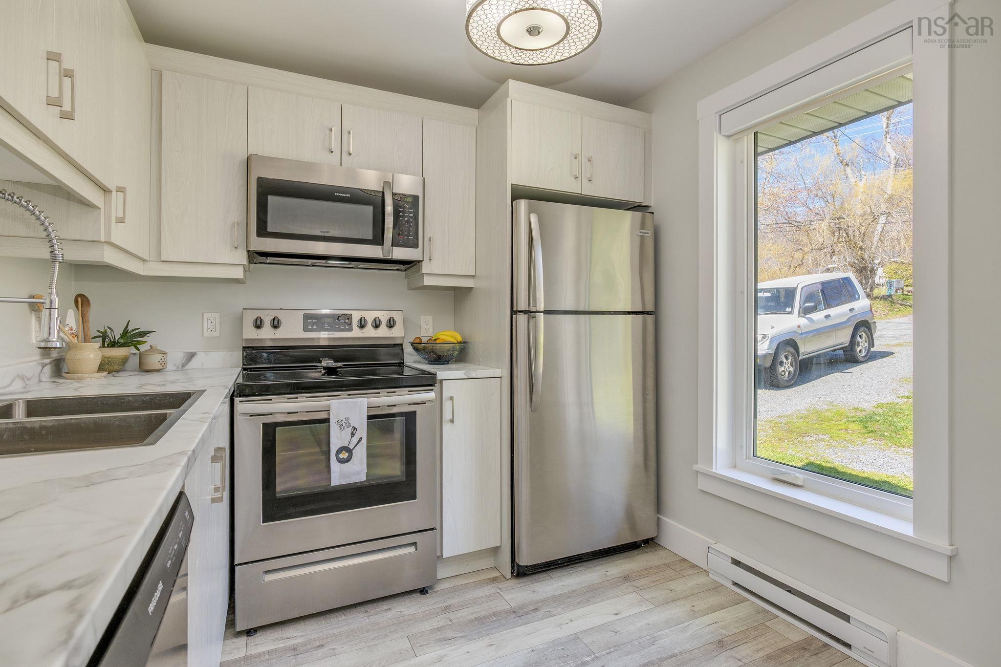 1392 Beaverbank Road, Beaver Bank, NS (MLS 202609809)