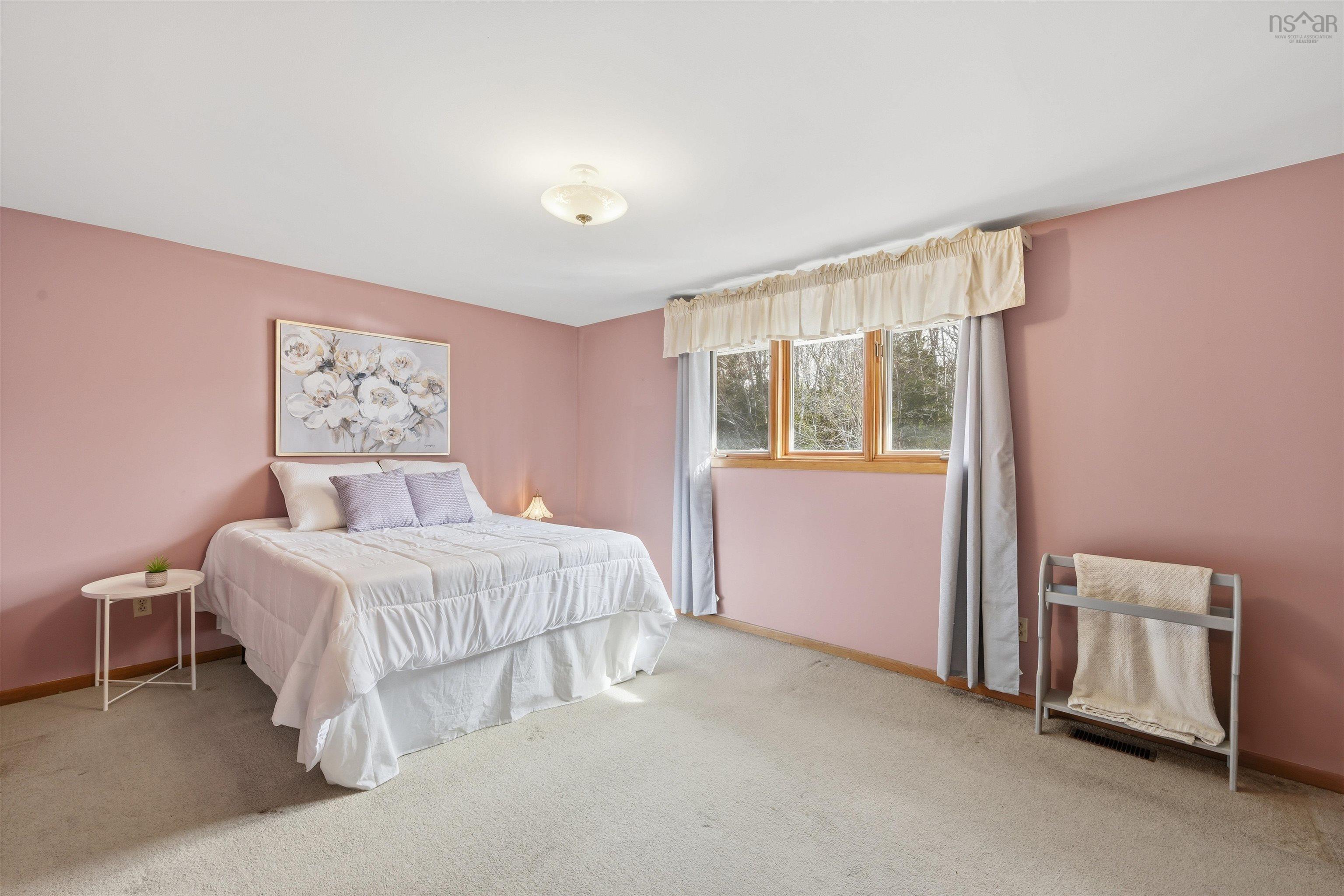 4 Dunrobin Drive, Dartmouth, NS (MLS 202609812)