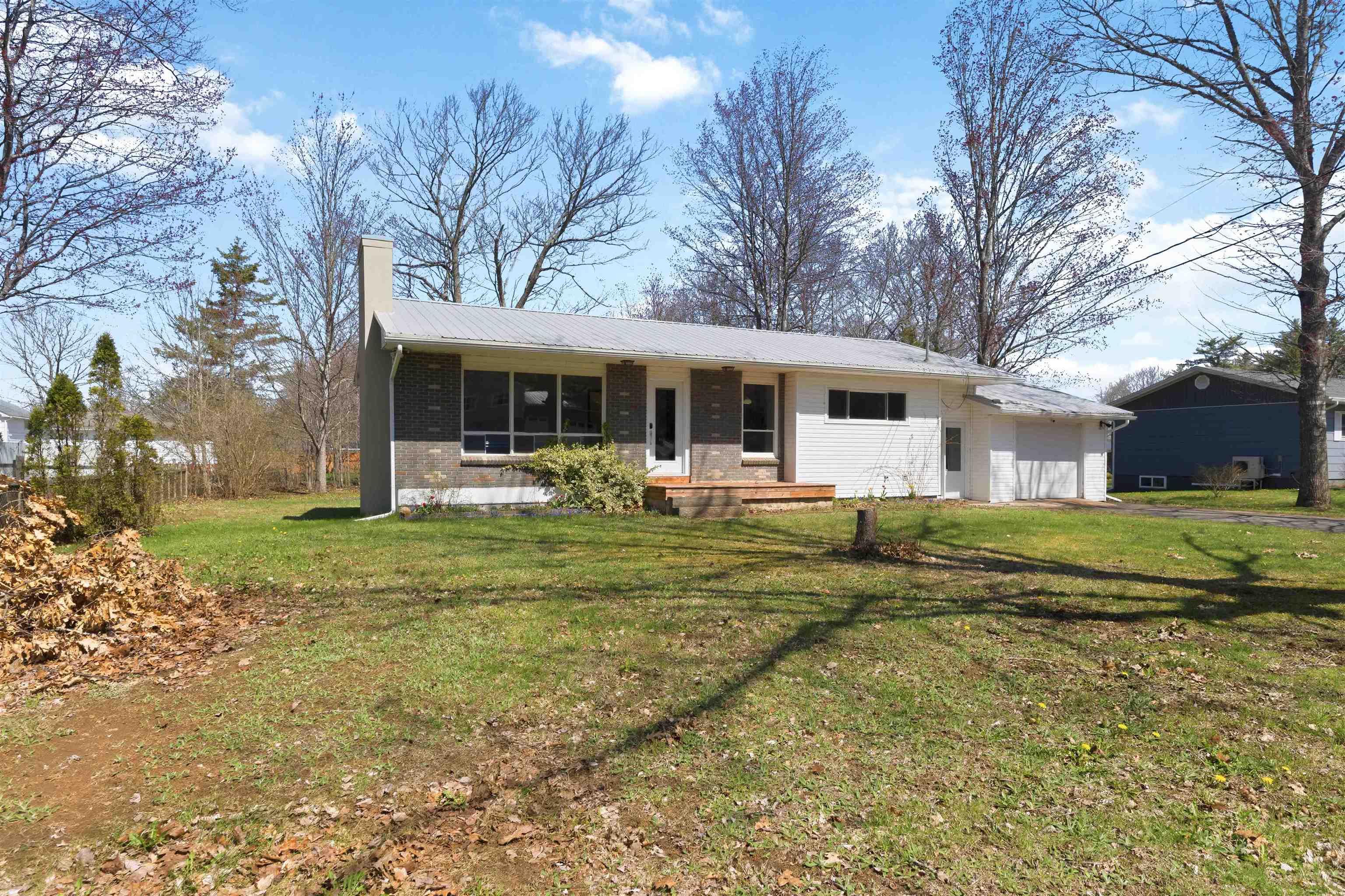 $285,000.00: 901 Carol Street, Greenwood