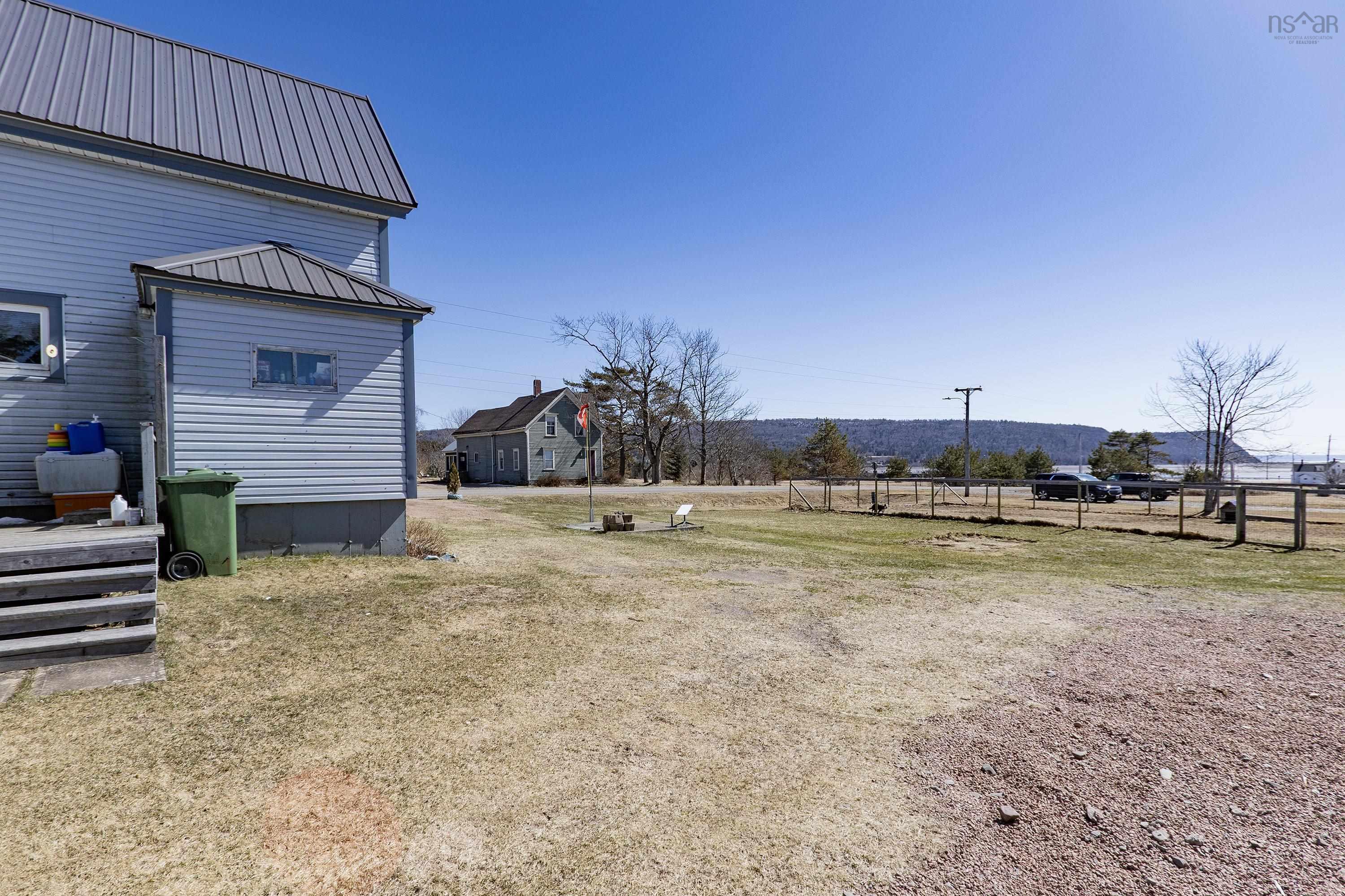 $299,000.00: 73 Mills Road, Advocate Harbour