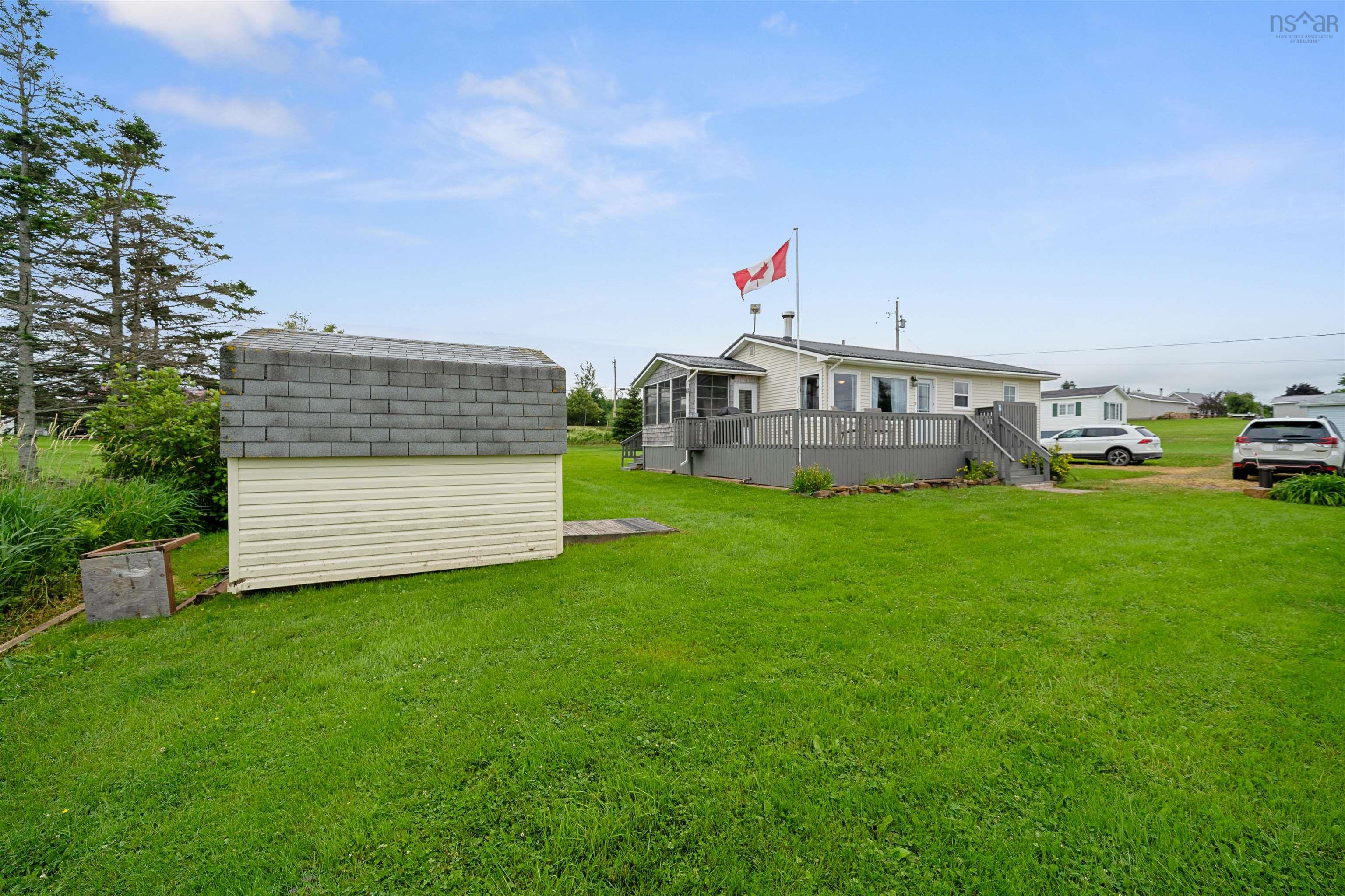 10 Sunrise Lane, Amherst Shore, NS (MLS 202609849)