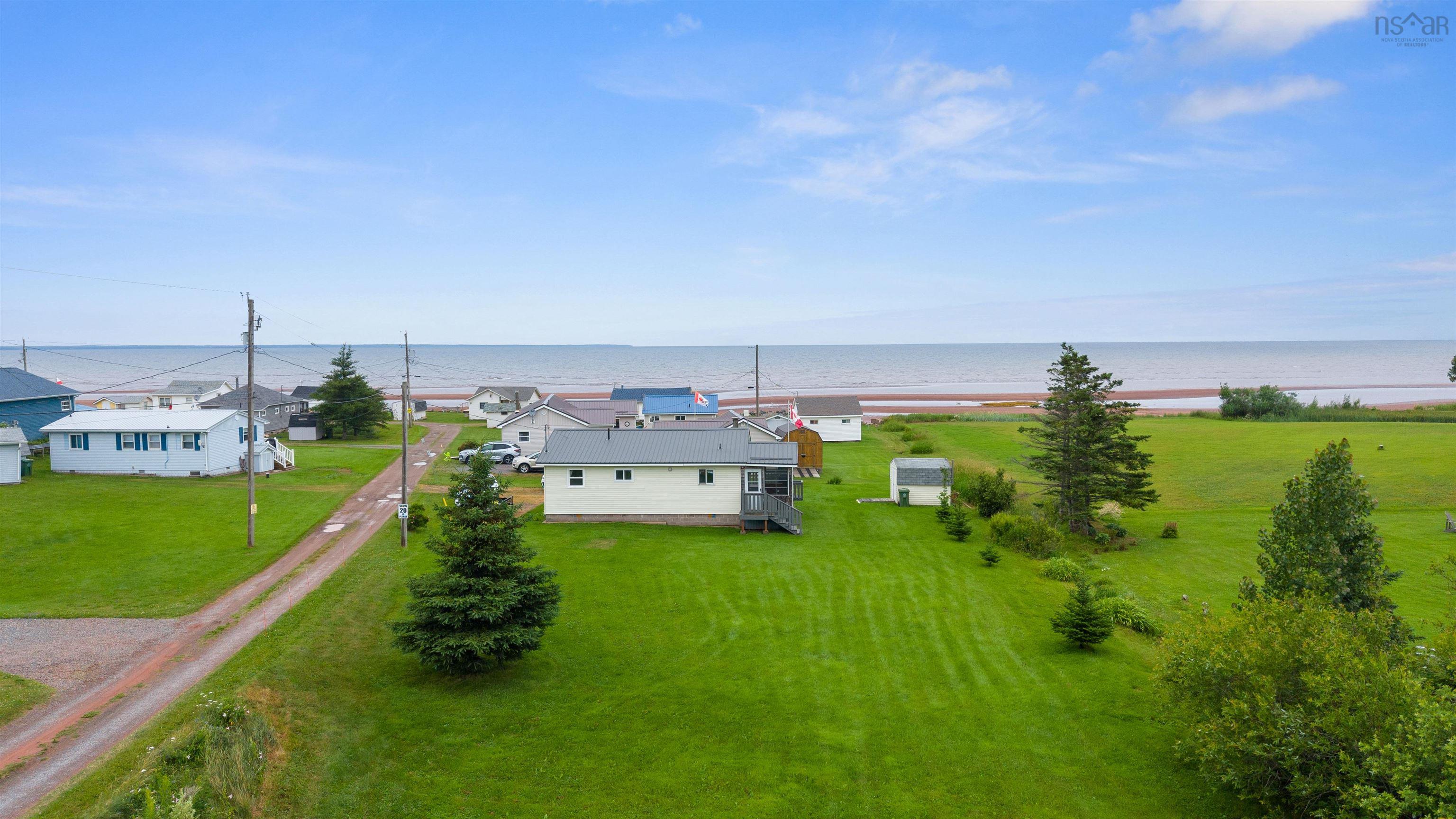 $349,900.00: 10 Sunrise Lane, Amherst Shore