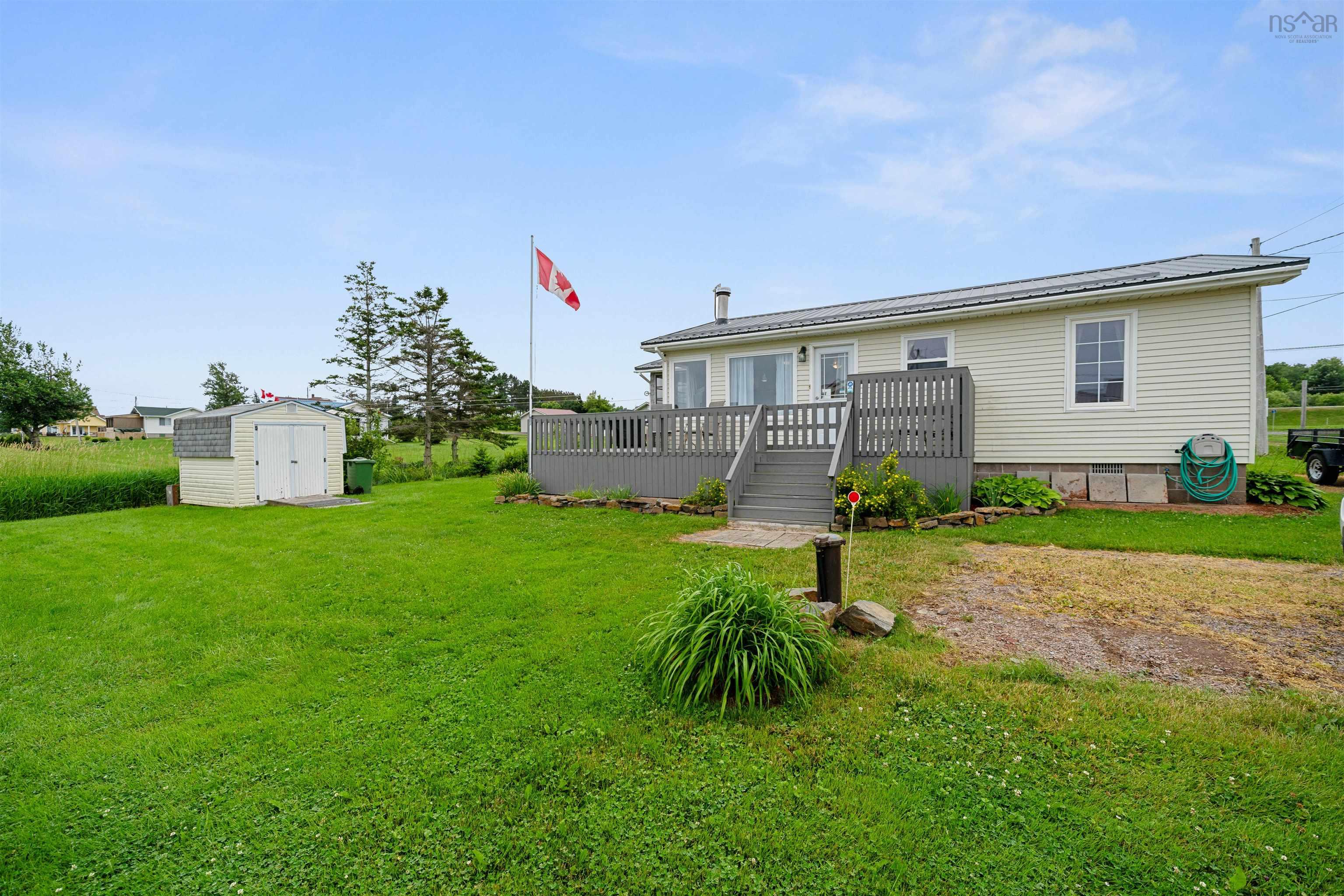 $349,900.00: 10 Sunrise Lane, Amherst Shore