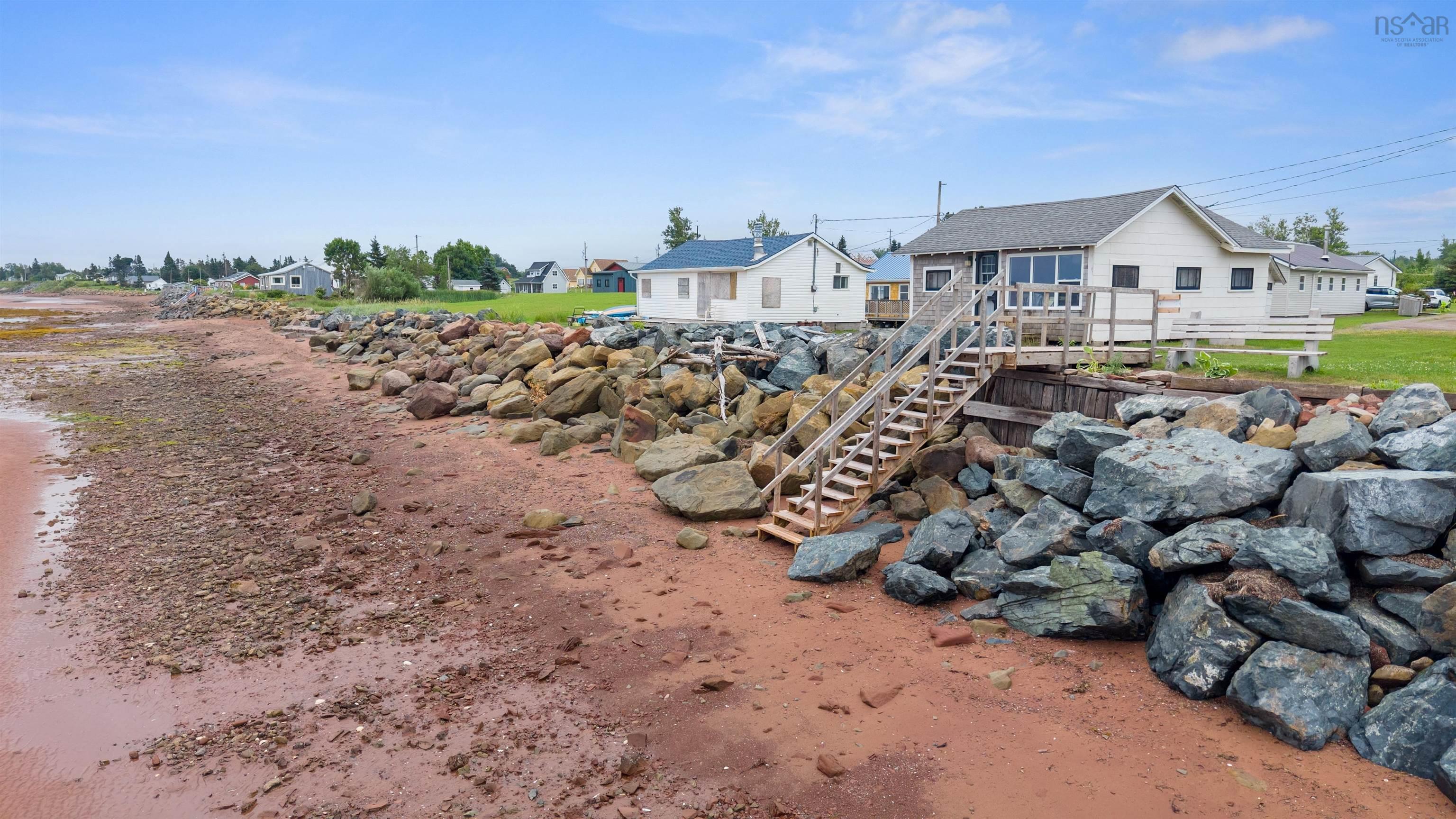 $349,900.00: 10 Sunrise Lane, Amherst Shore