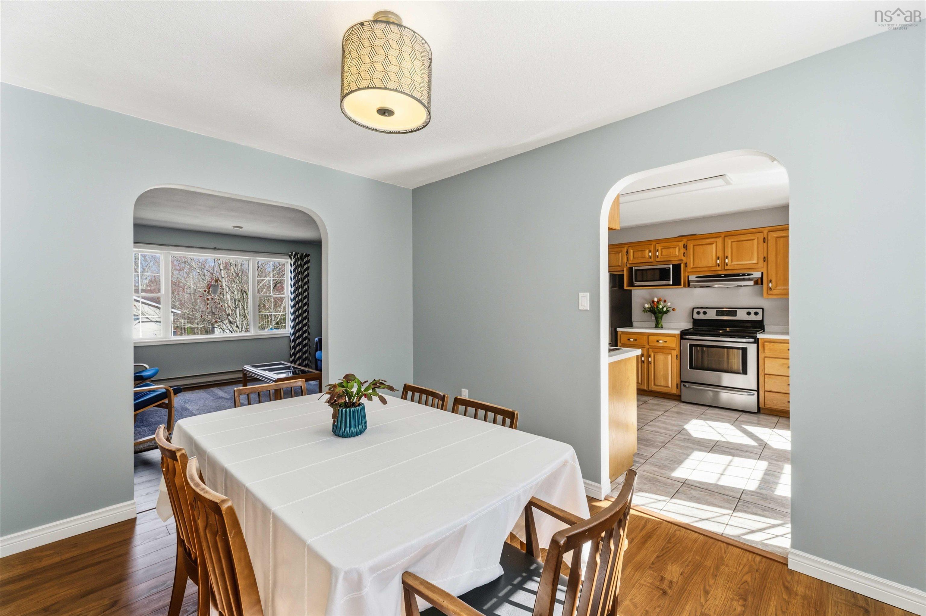 $490,000.00: 72 Adam Drive, South Farmington