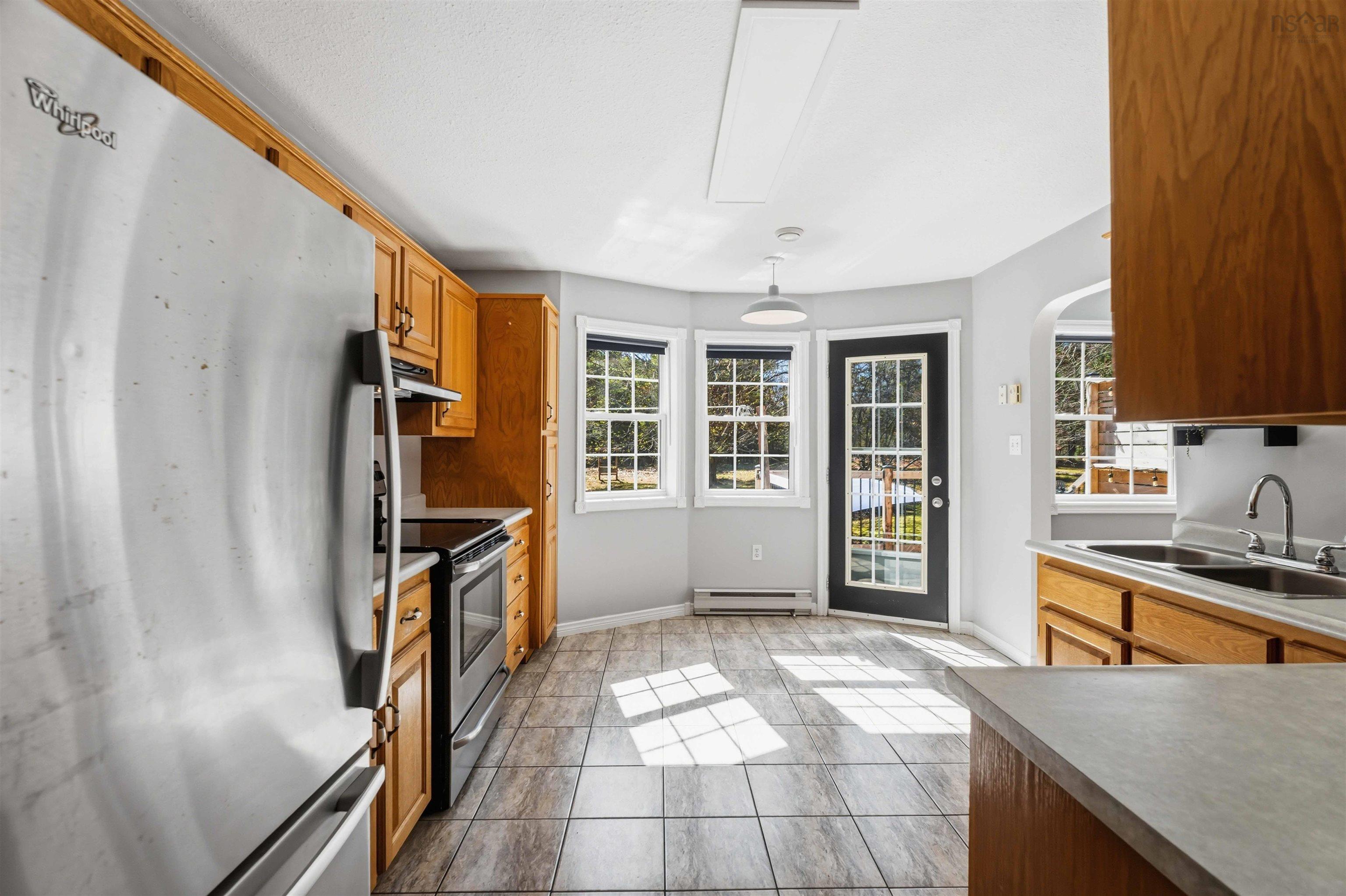 $490,000.00: 72 Adam Drive, South Farmington