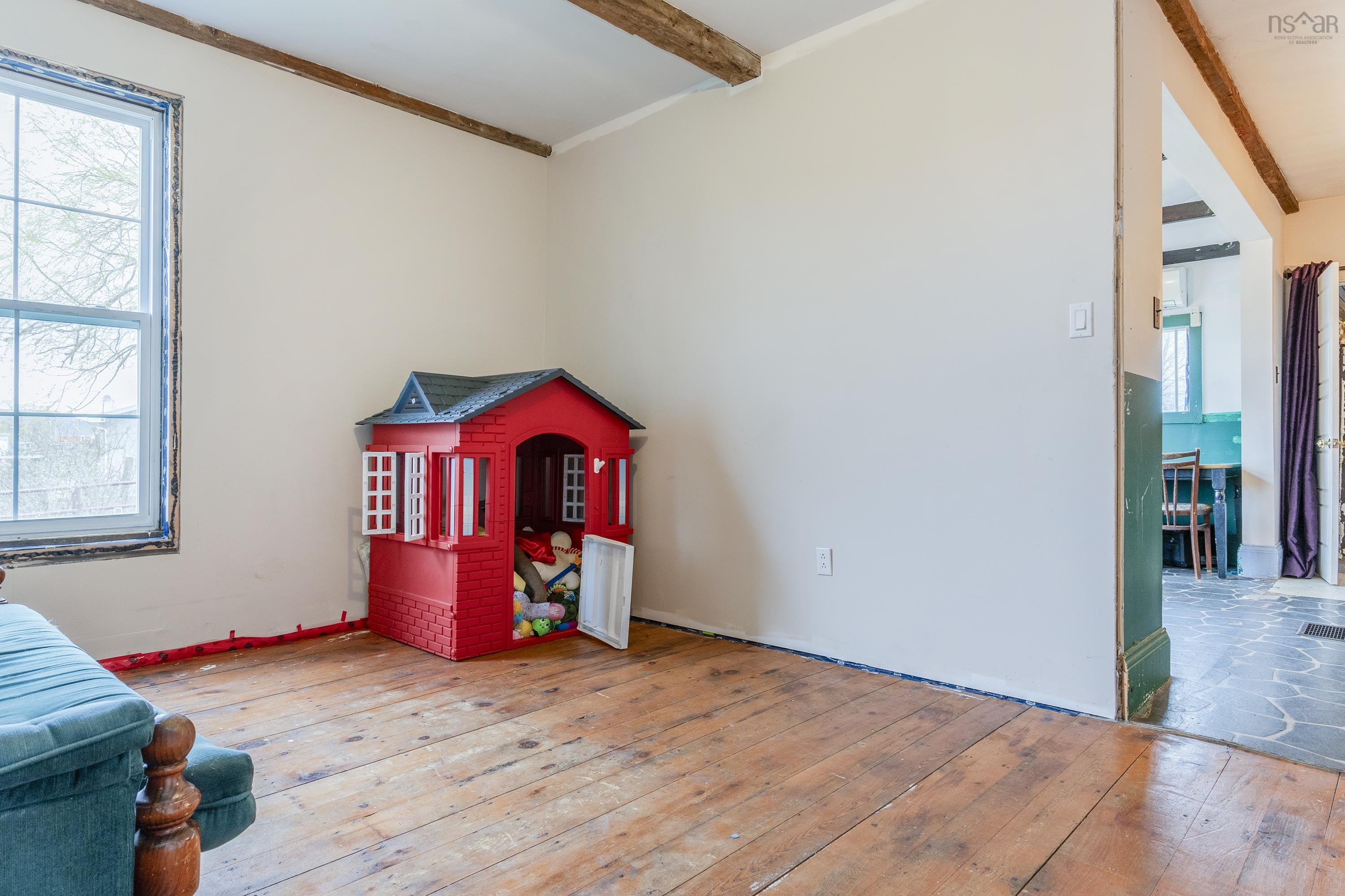 $199,900.00: 8499 Highway 1 Highway, Upper Granville