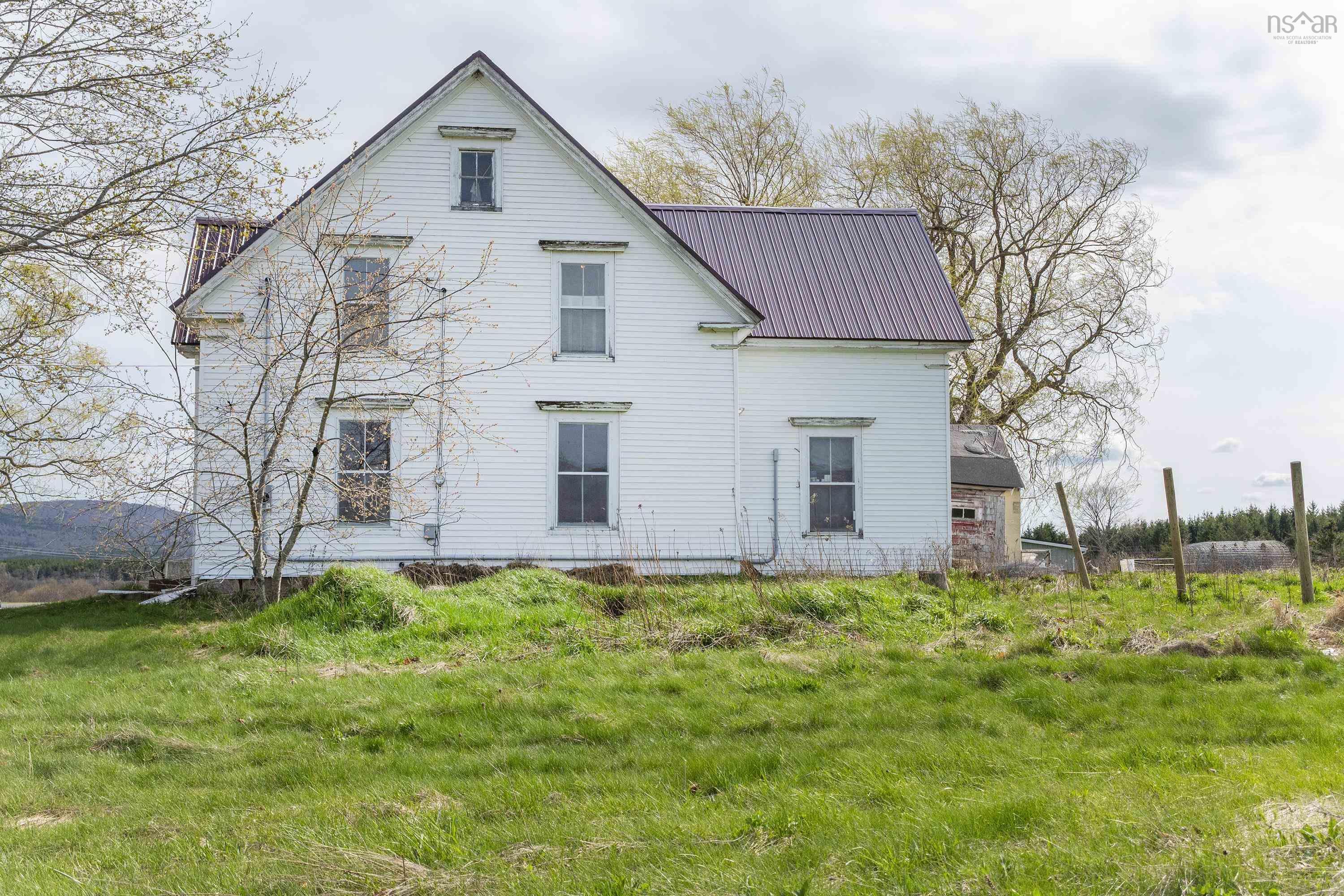 $199,900.00: 8499 Highway 1 Highway, Upper Granville
