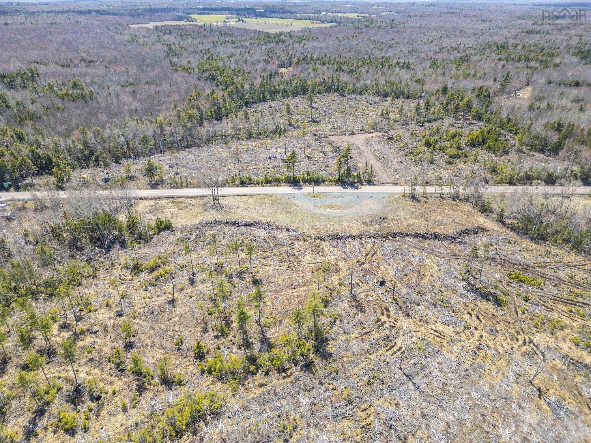 $69,000.00: 7013 6 Highway, Three Brooks