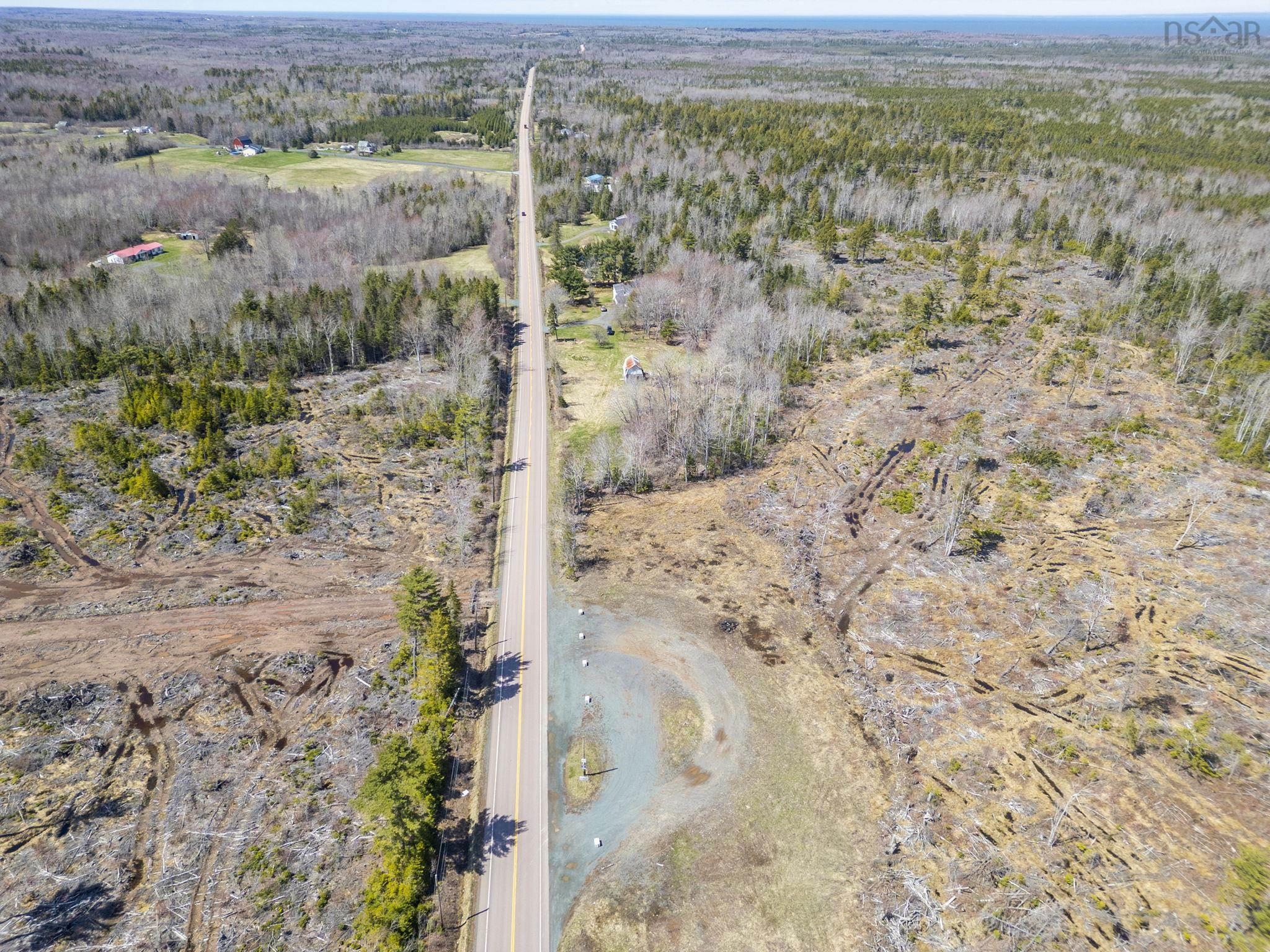 $69,000.00: 7013 6 Highway, Three Brooks