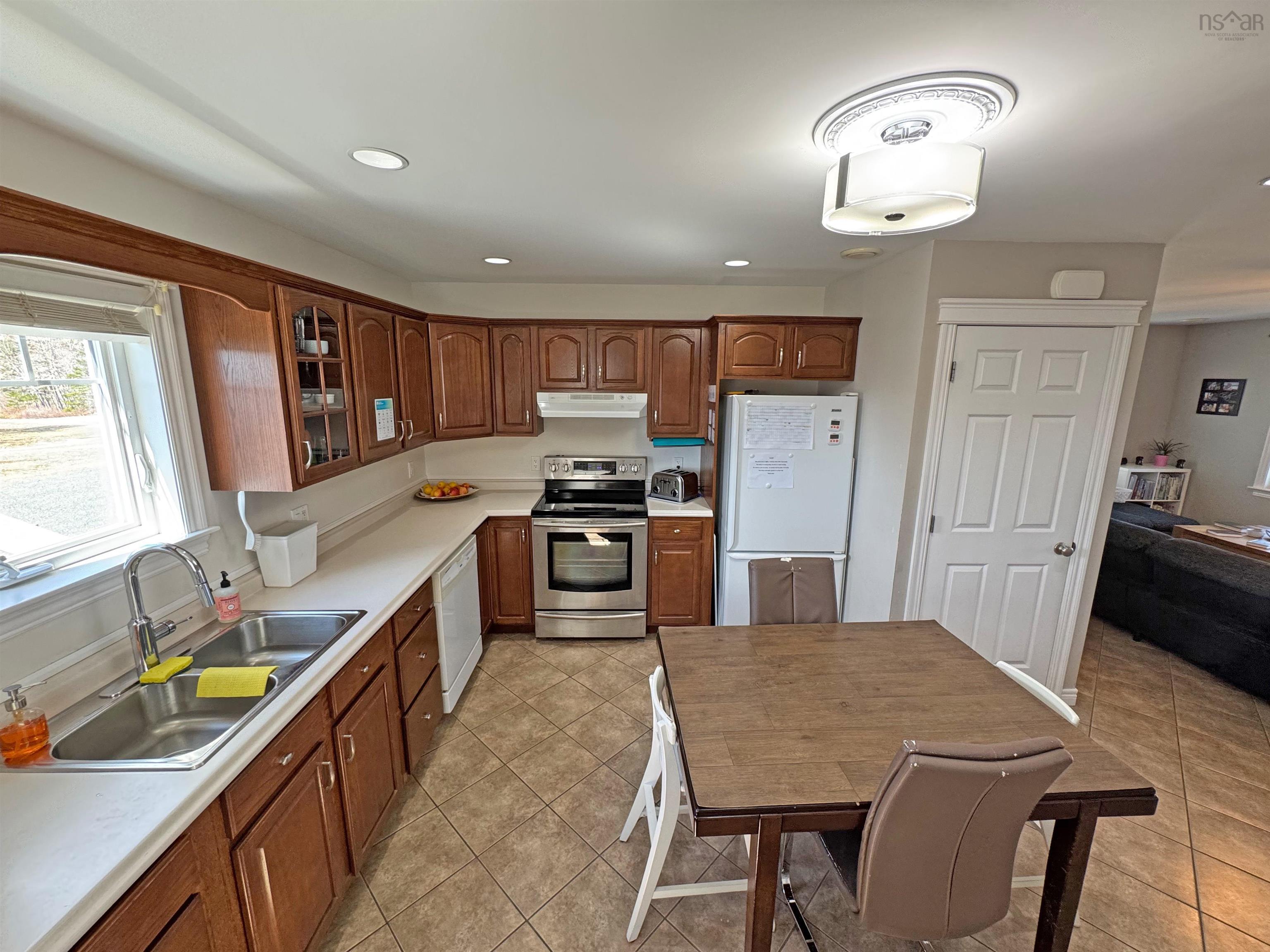 $750,000.00: 114-116 Scotts Drive, Summerville