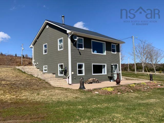 $349,000.00: 5978 South River Lake Road Highway, Roachvale