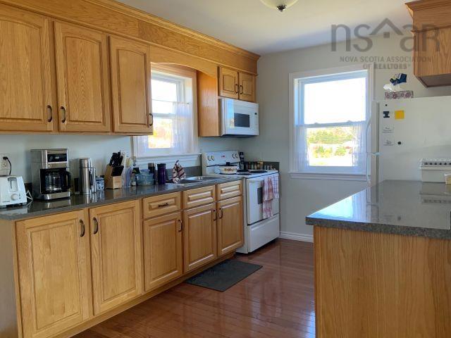 $349,000.00: 5978 South River Lake Road Highway, Roachvale