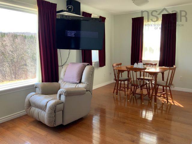 $349,000.00: 5978 South River Lake Road Highway, Roachvale