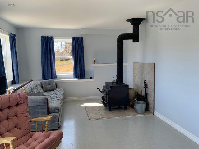 $349,000.00: 5978 South River Lake Road Highway, Roachvale