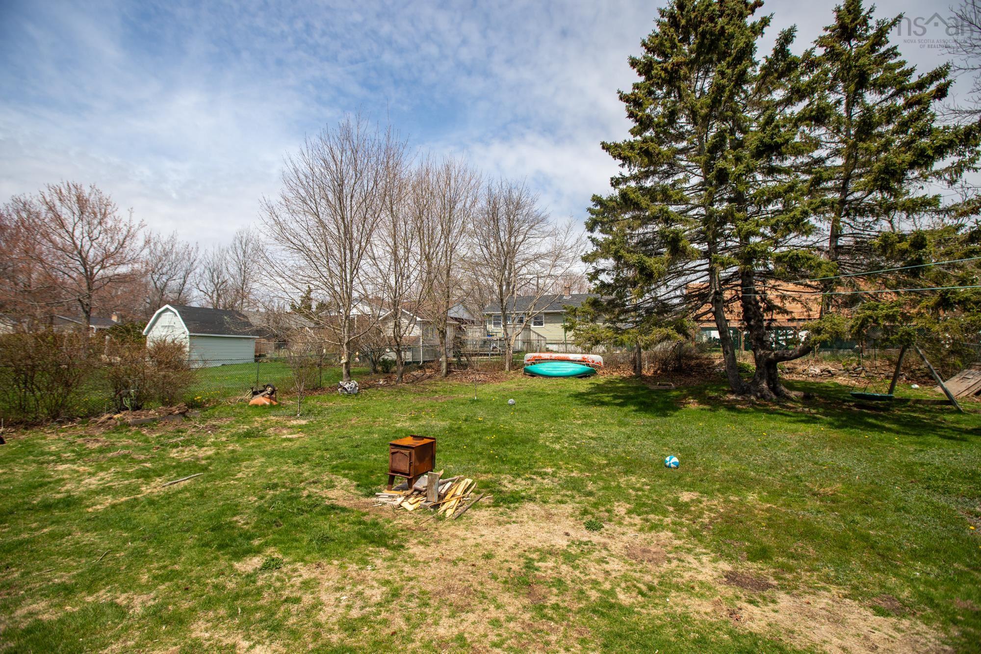 22 Ellenvale Avenue, Dartmouth, NS (MLS 202609881)