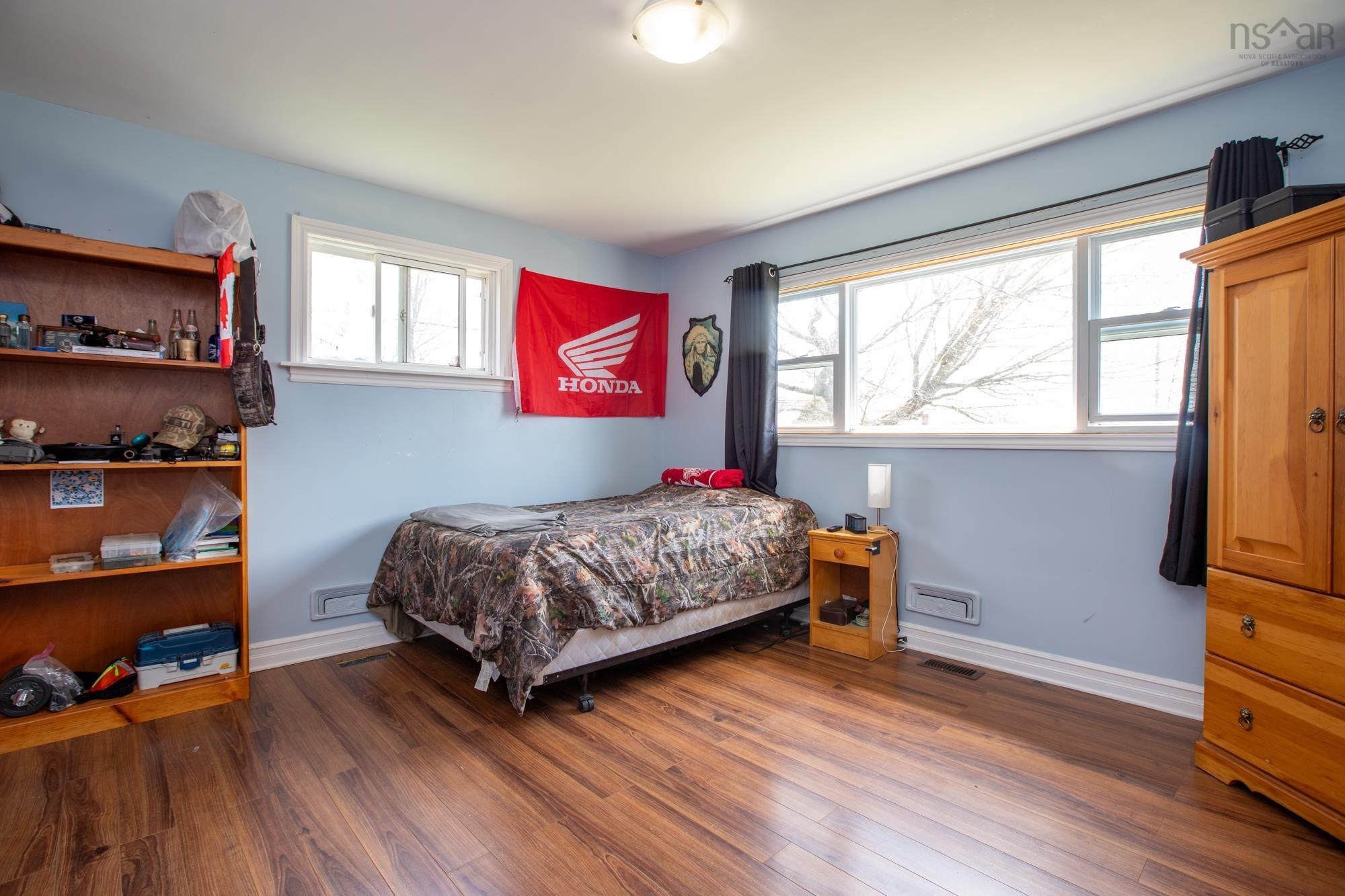 22 Ellenvale Avenue, Dartmouth, NS (MLS 202609881)