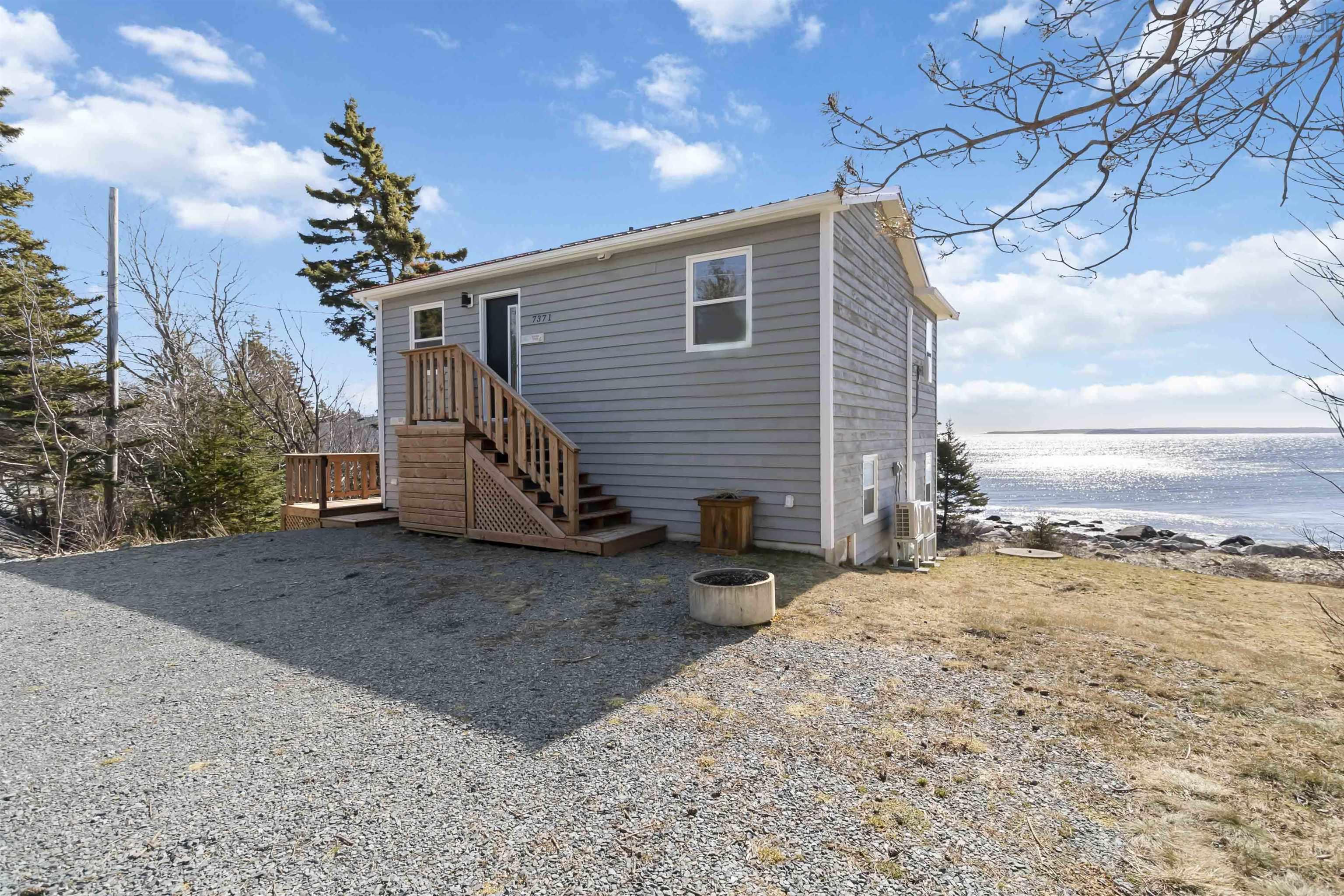 $525,000.00: 7371 Highway 3, Summerville Centre
