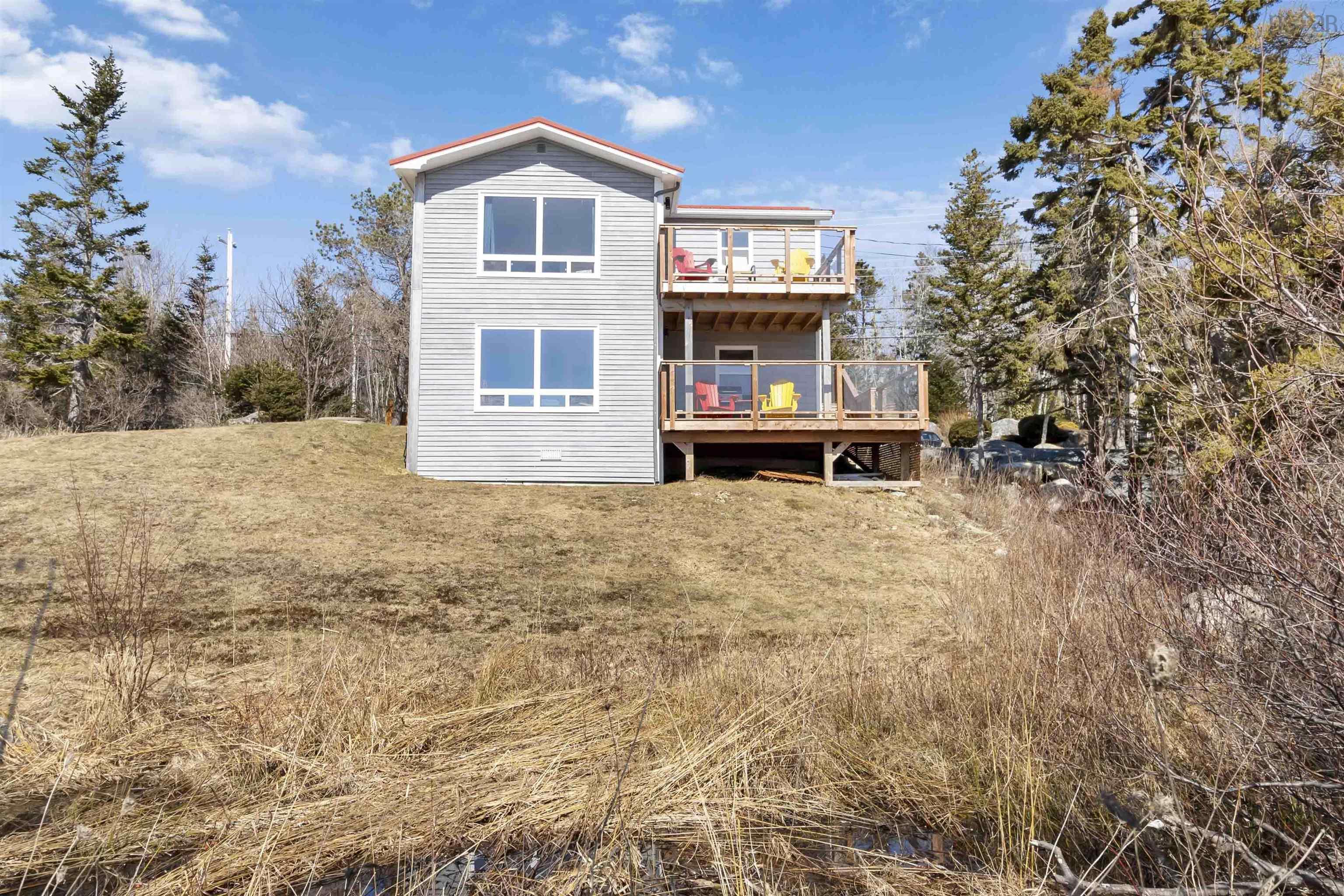 $525,000.00: 7371 Highway 3, Summerville Centre