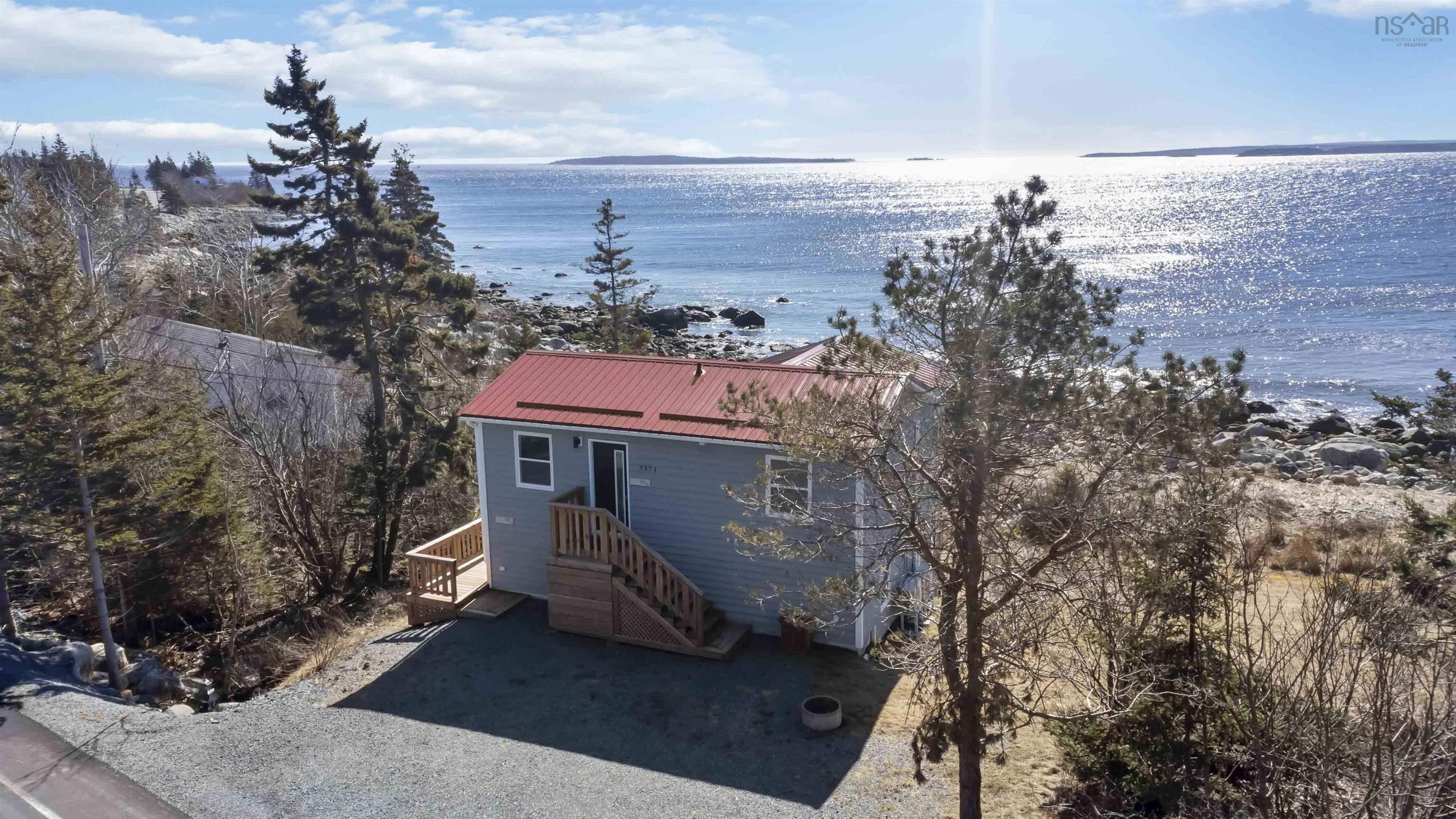 $525,000.00: 7371 Highway 3, Summerville Centre