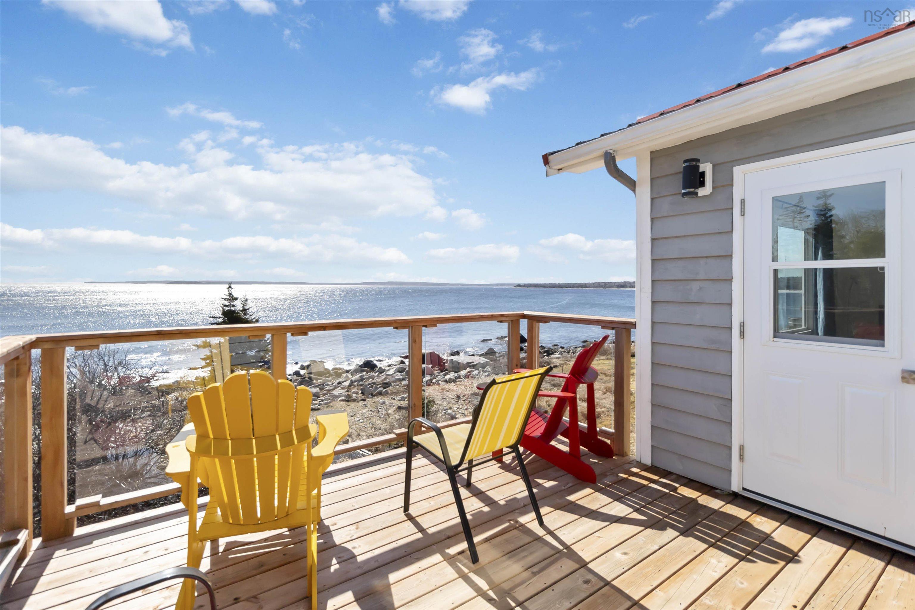 $525,000.00: 7371 Highway 3, Summerville Centre