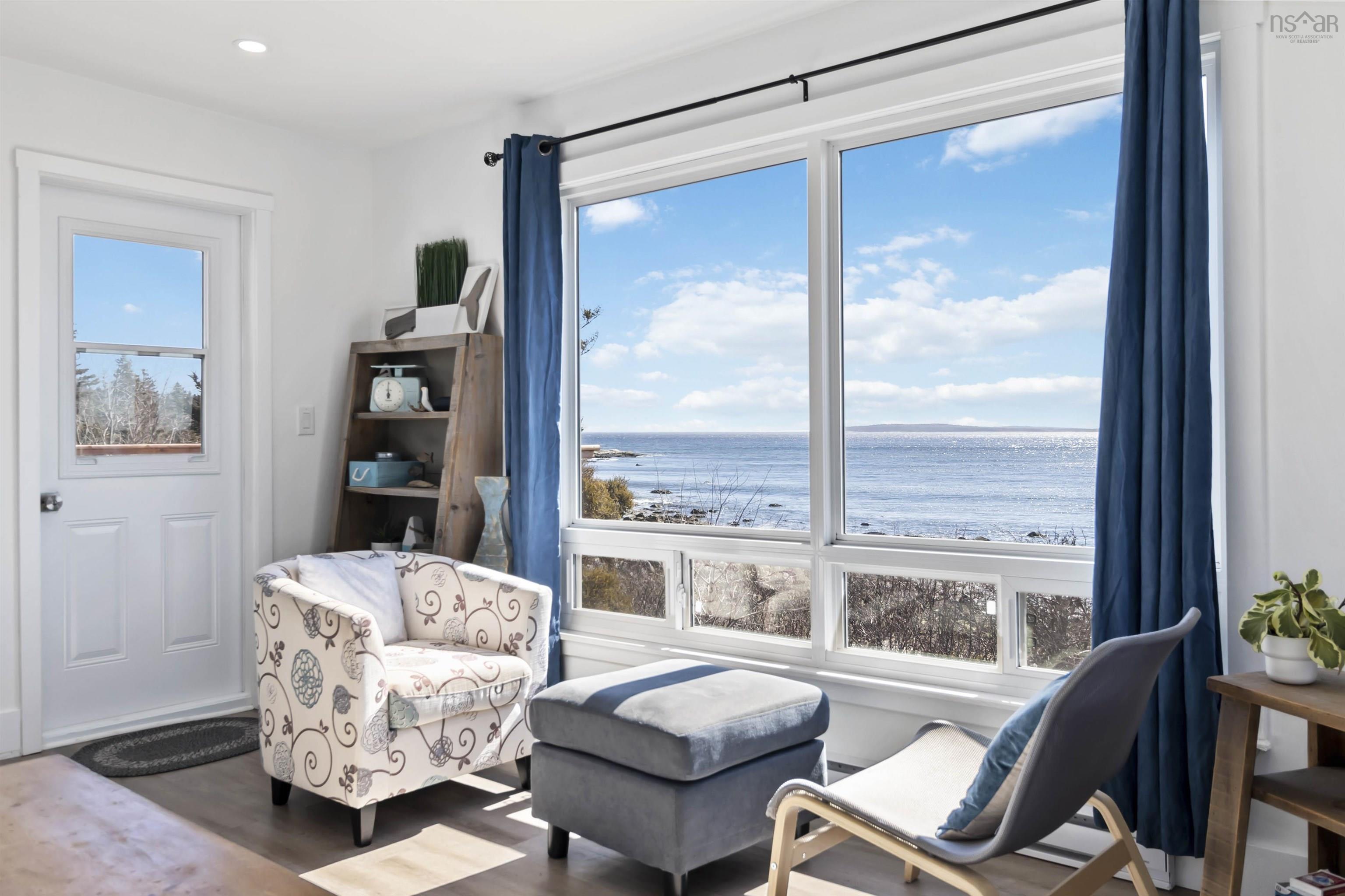 $525,000.00: 7371 Highway 3, Summerville Centre