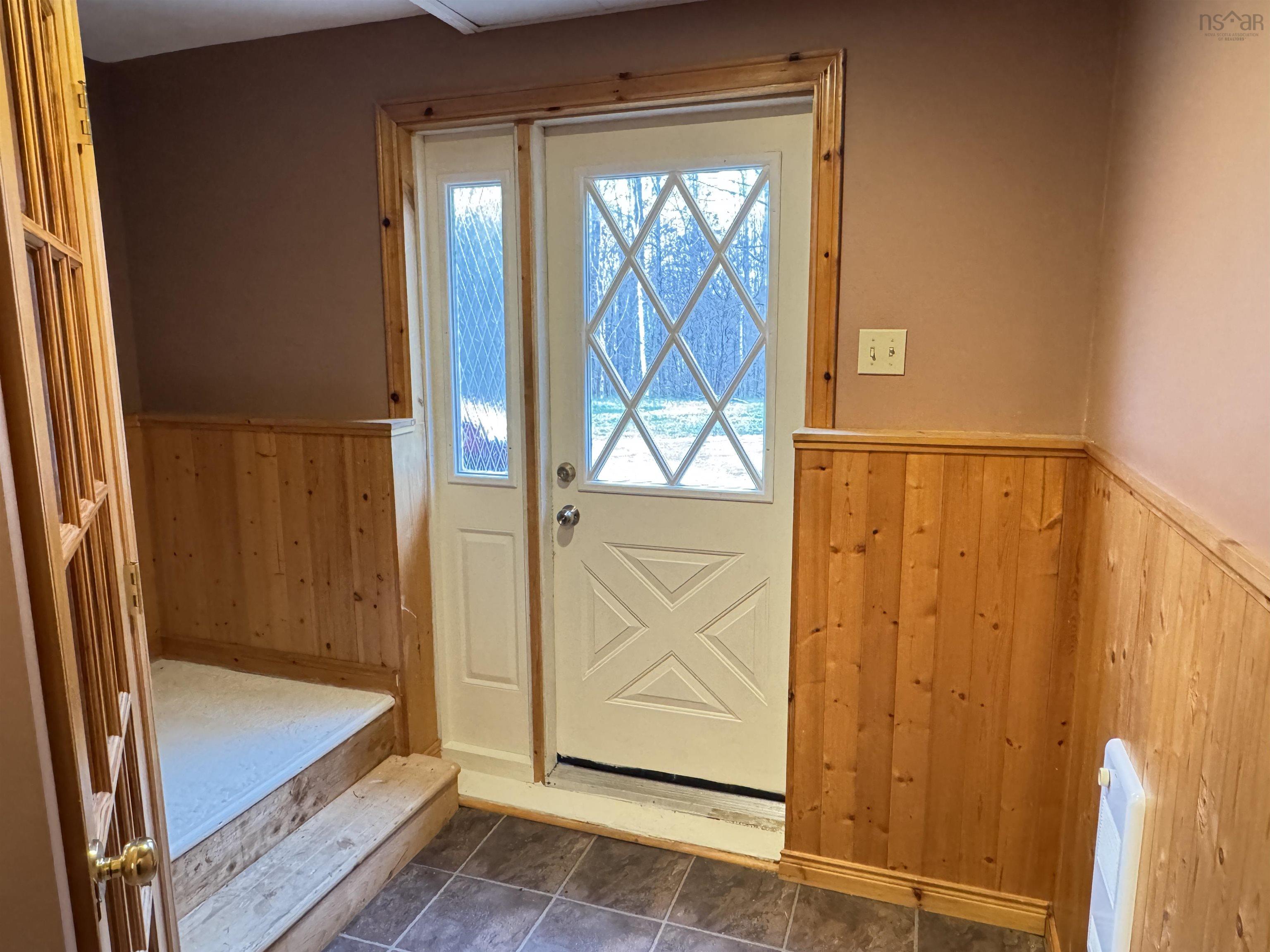 $399,000.00: 367 East Torbrook Road, South Tremont