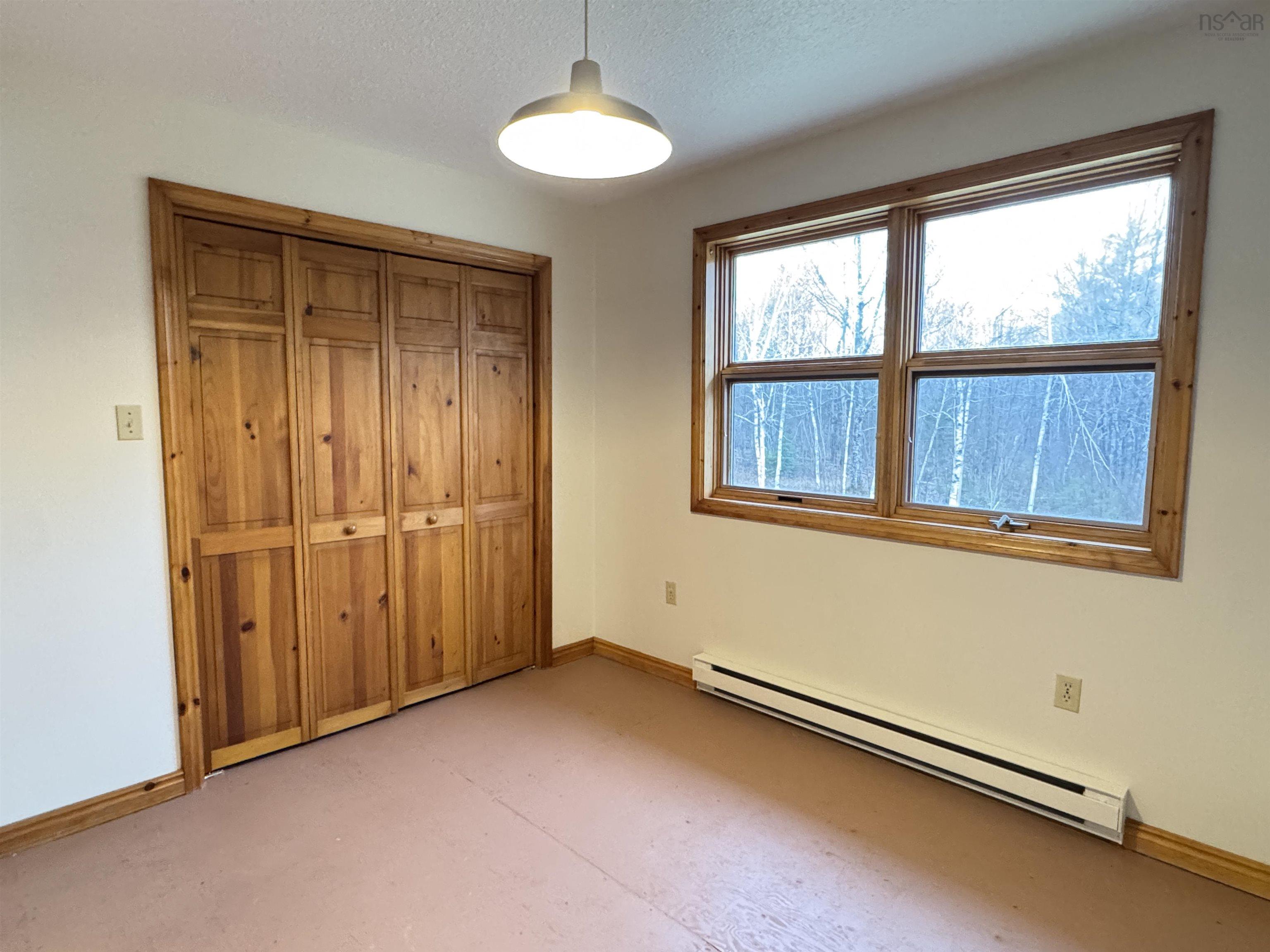$399,000.00: 367 East Torbrook Road, South Tremont