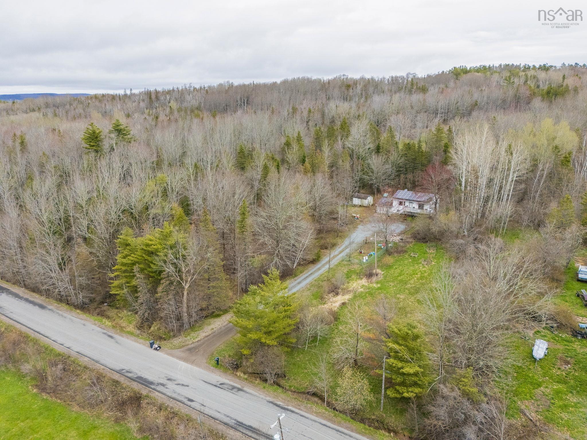 $369,900.00: 40 Mount Hanley Road, South Williamston