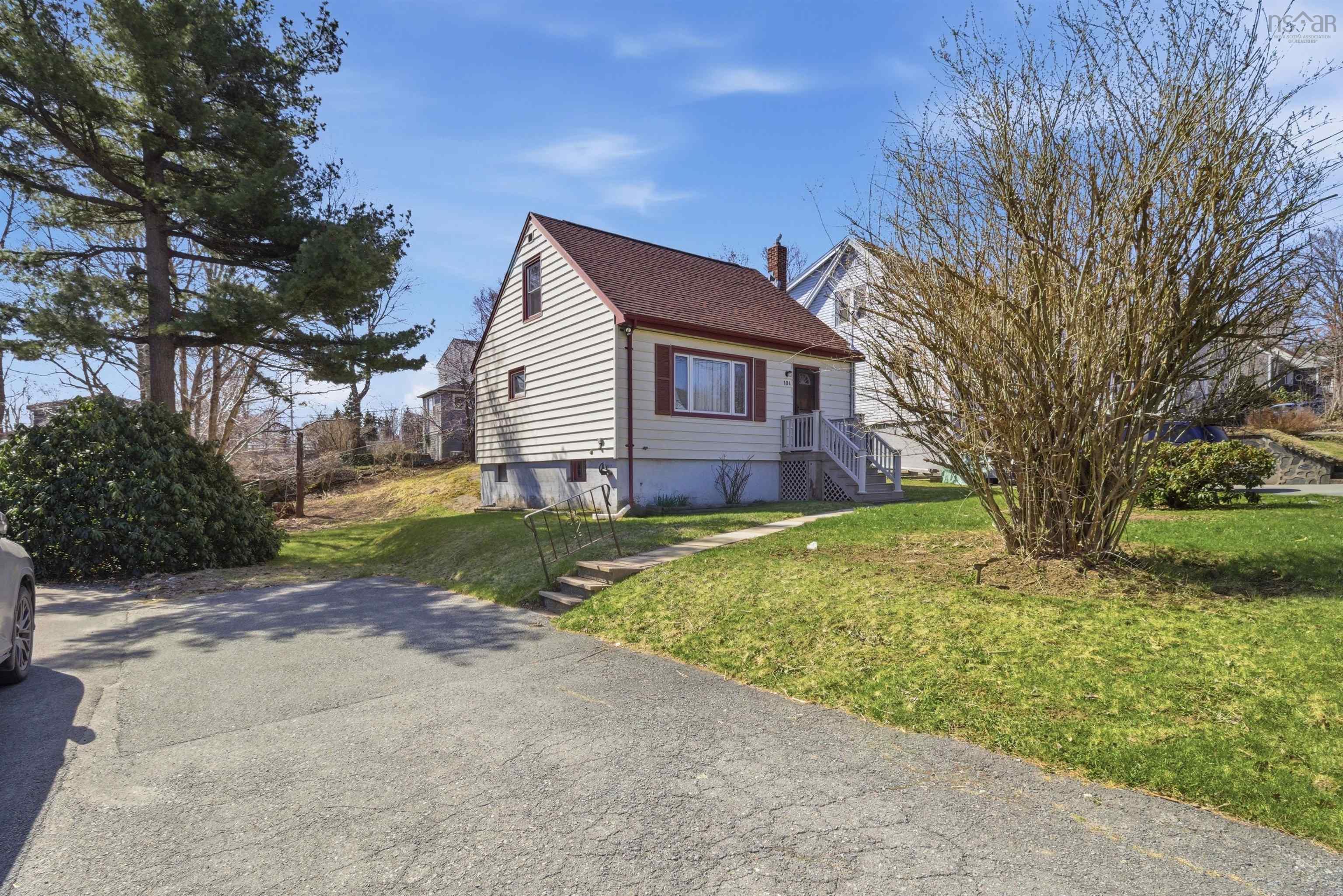 $489,900.00: 104 Melrose Avenue, Halifax