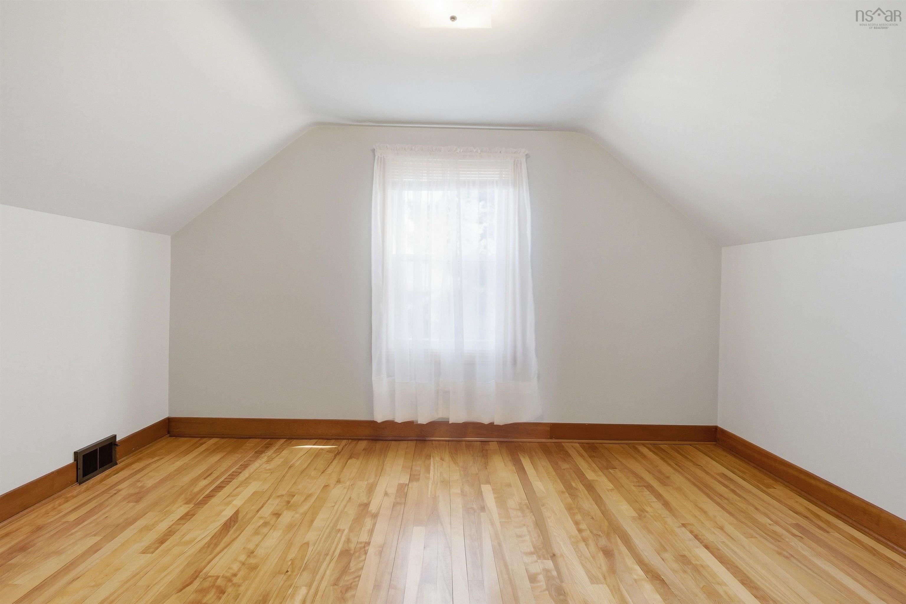 $489,900.00: 104 Melrose Avenue, Halifax