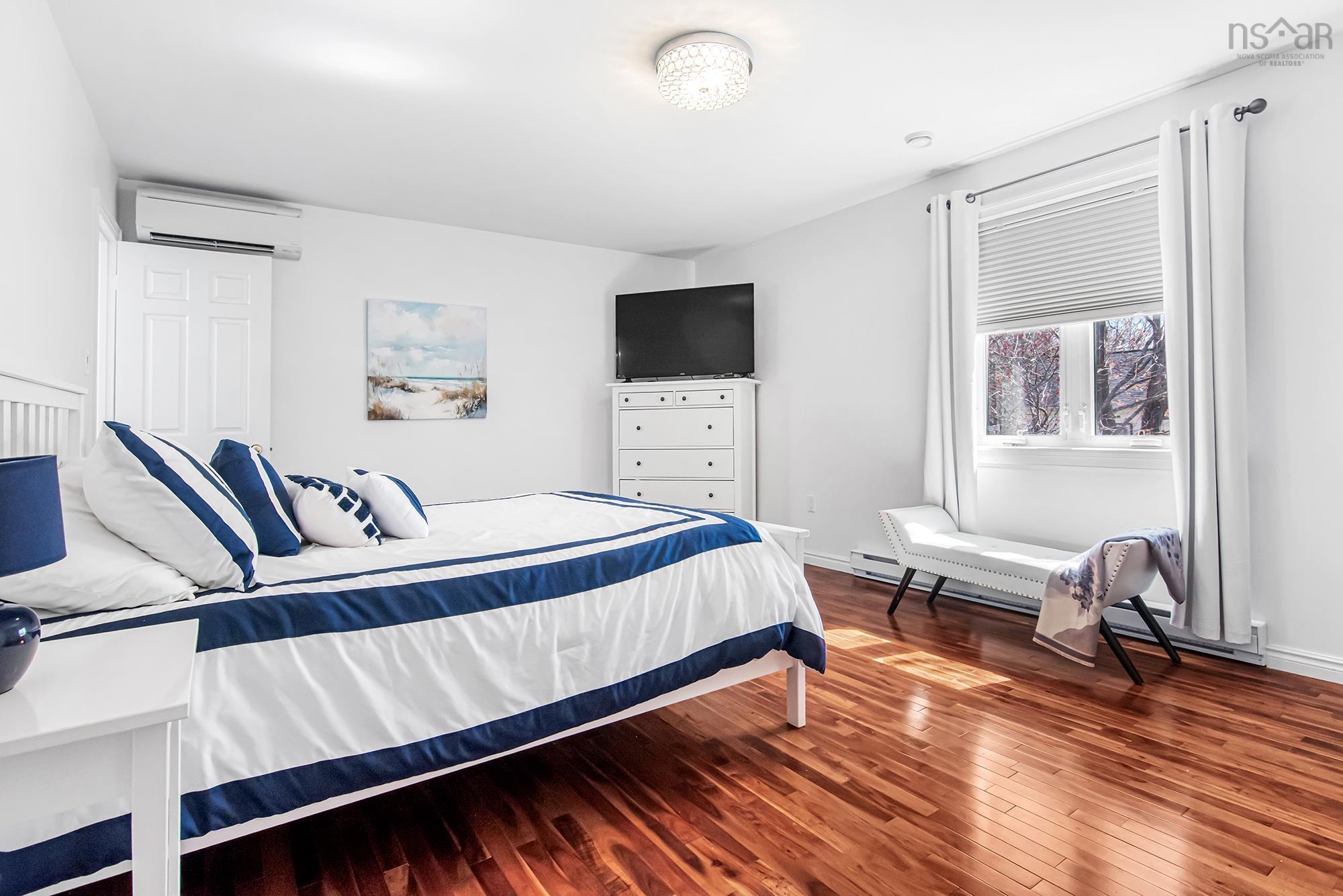 $819,500.00: 201 Douglas Crescent, Halifax