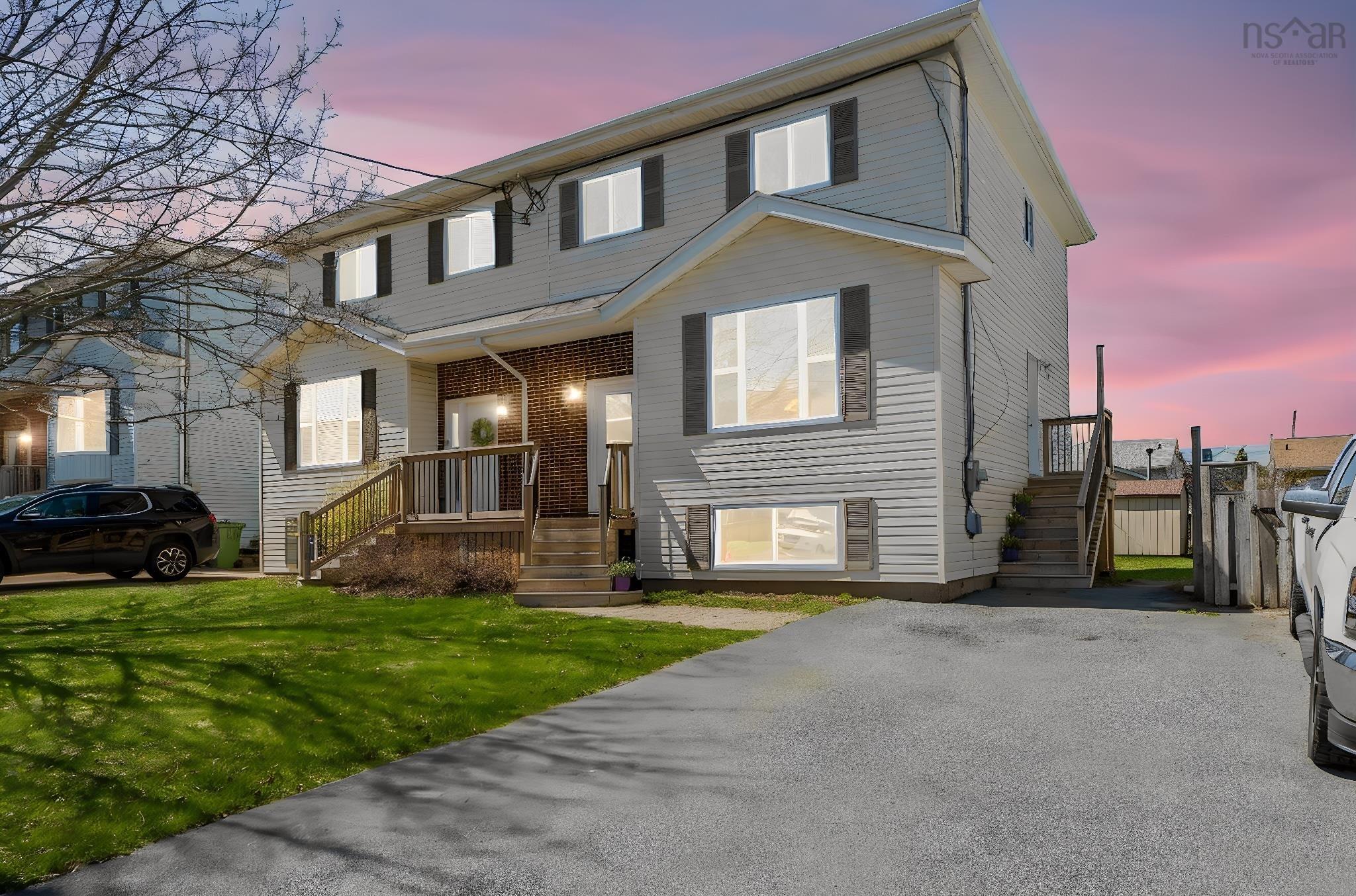 $549,900.00: 68 Sugar Maple Drive, Timberlea