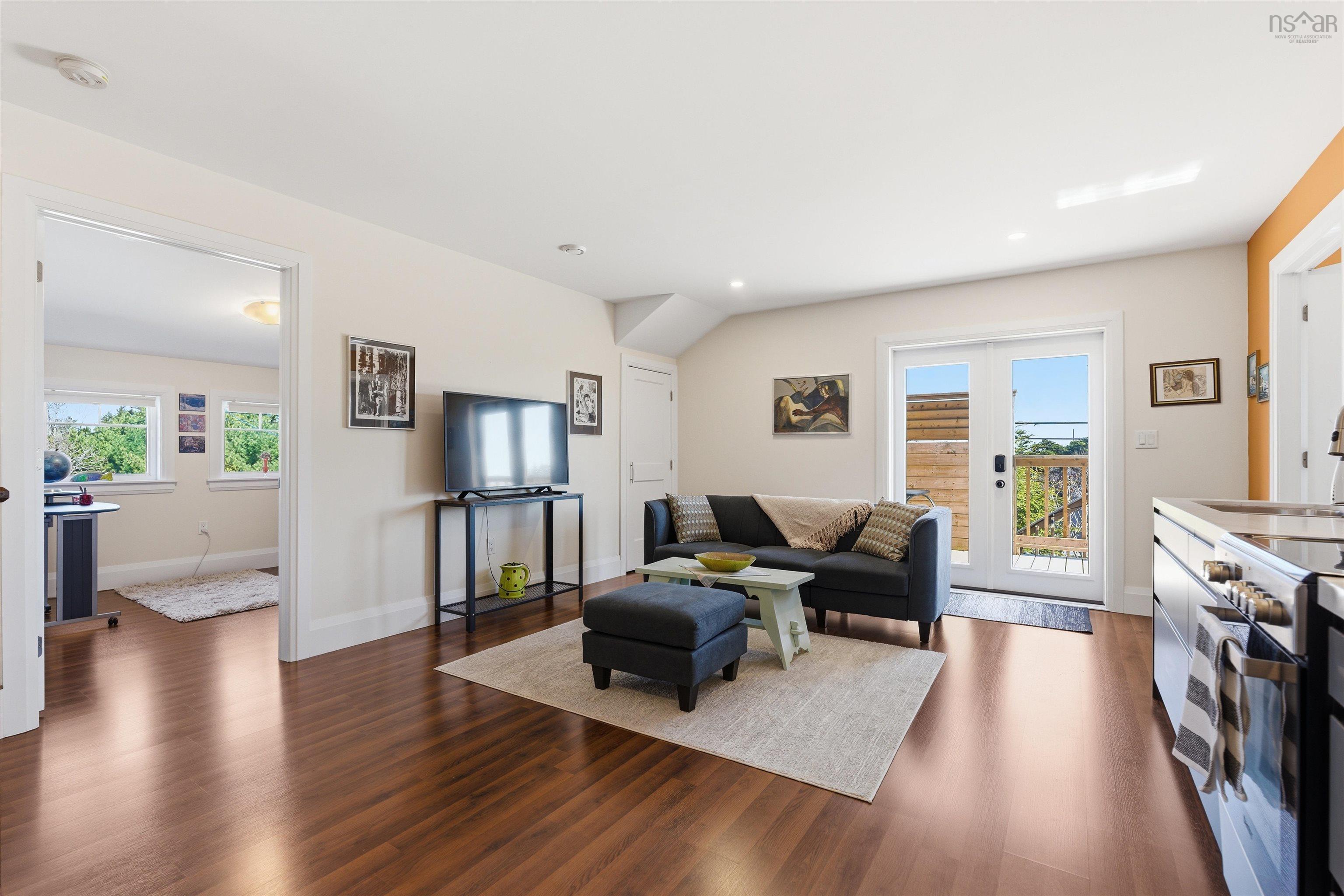 $989,000.00: 437 Mount Pleasant Road, Mount Pleasant