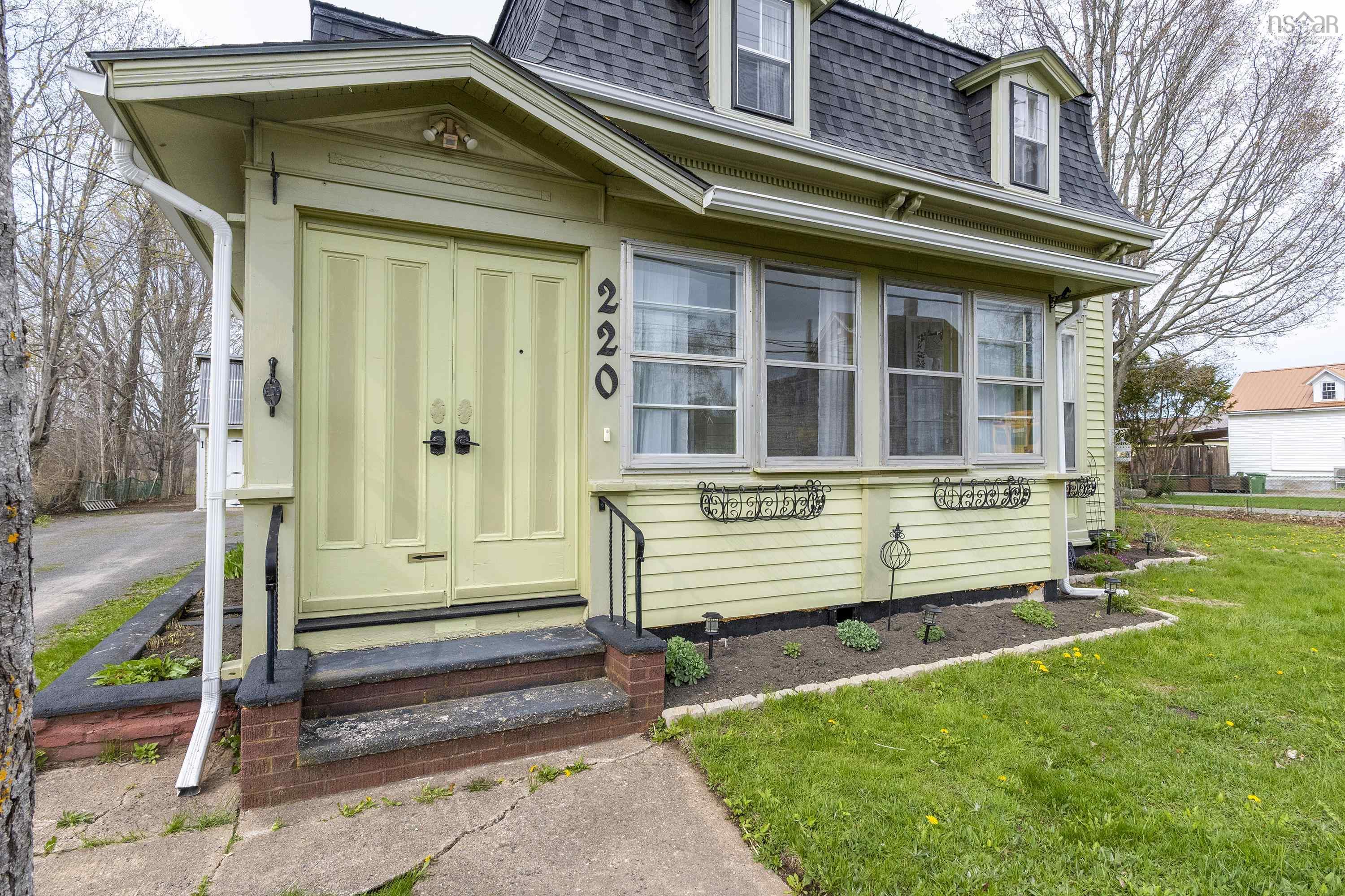 $529,900.00: 220 Main Street, Berwick