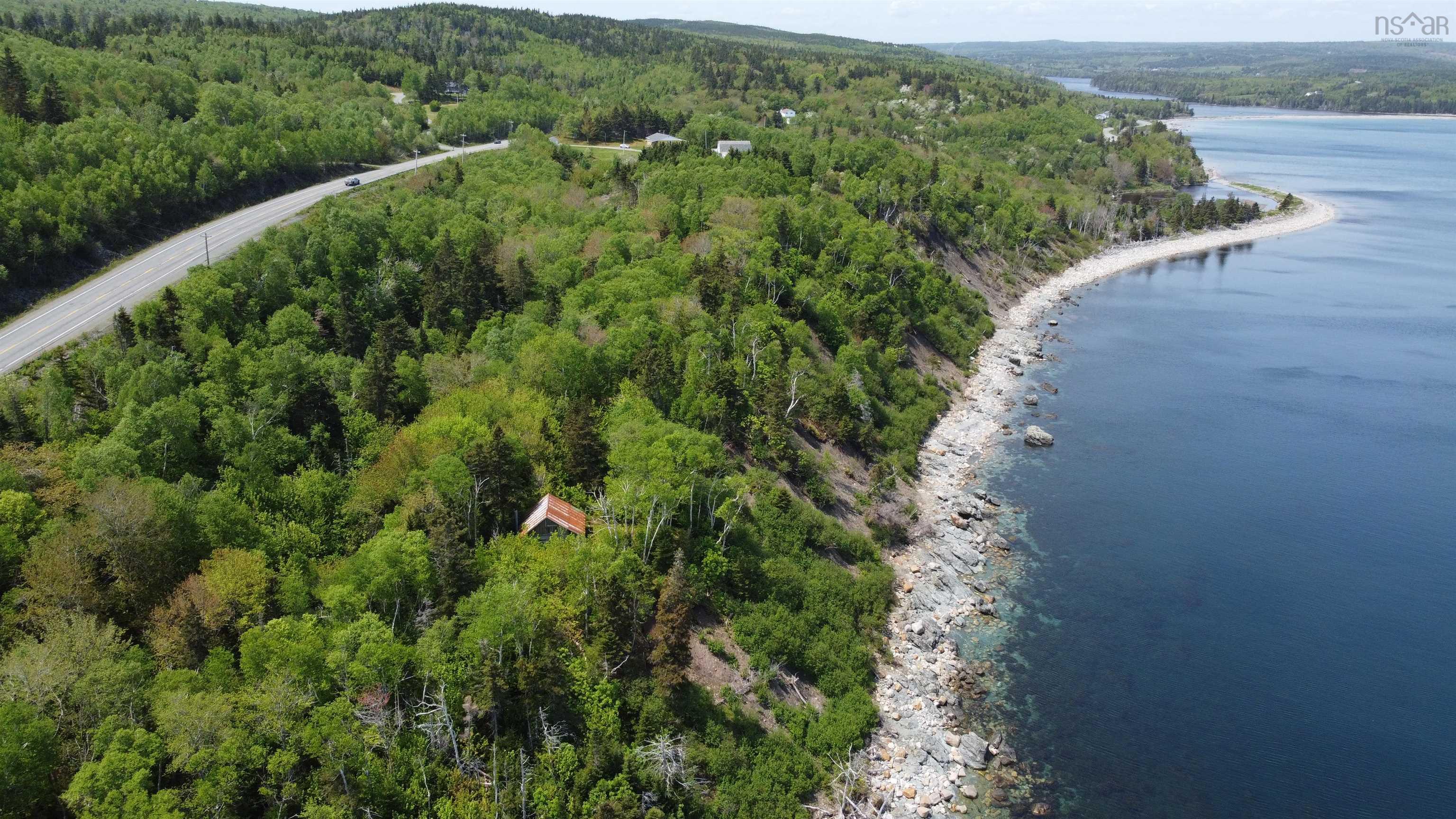 $124,999.00: 8486 16 Highway, Dorts Cove