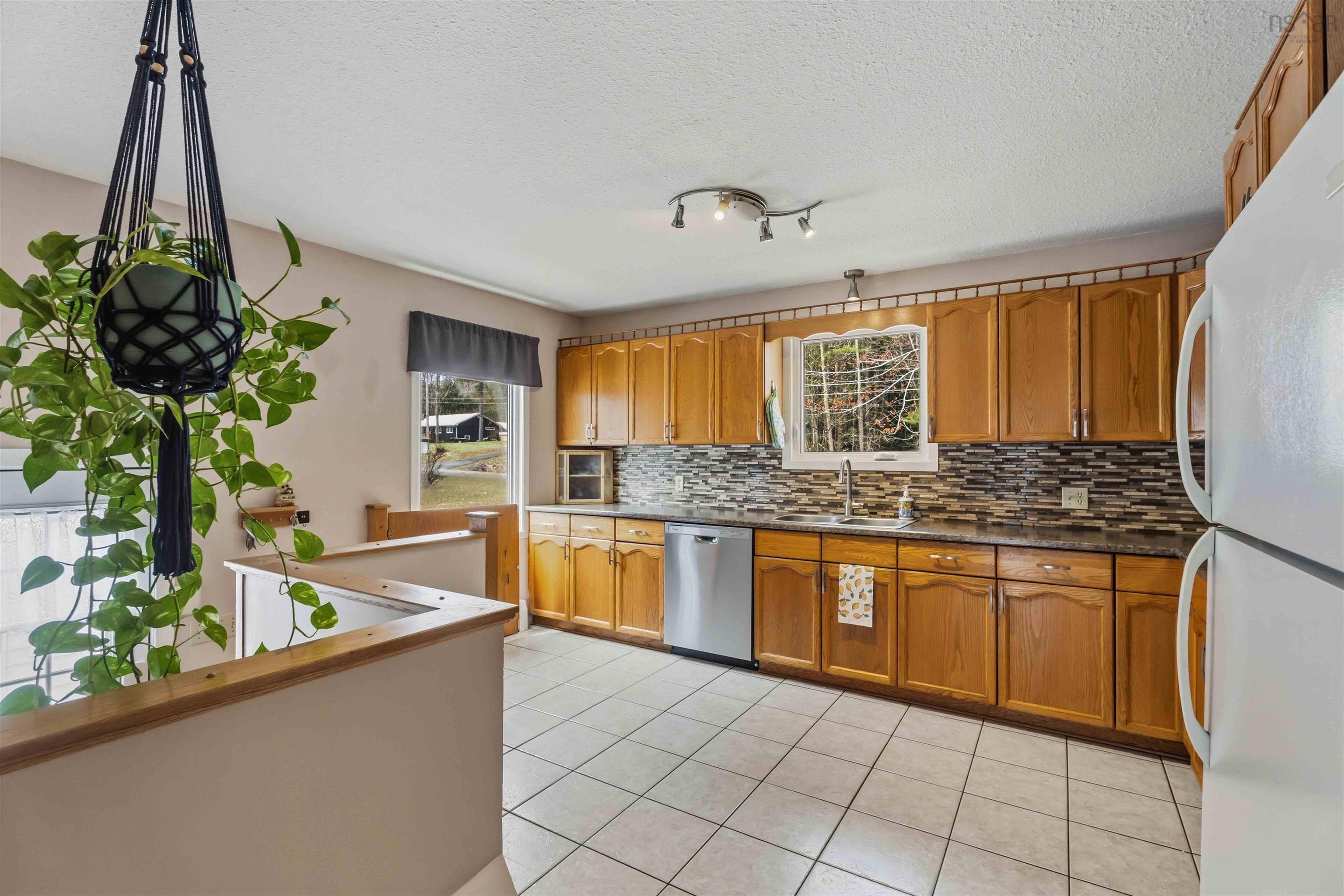 $429,988.00: 432 Hall Road, South Greenwood