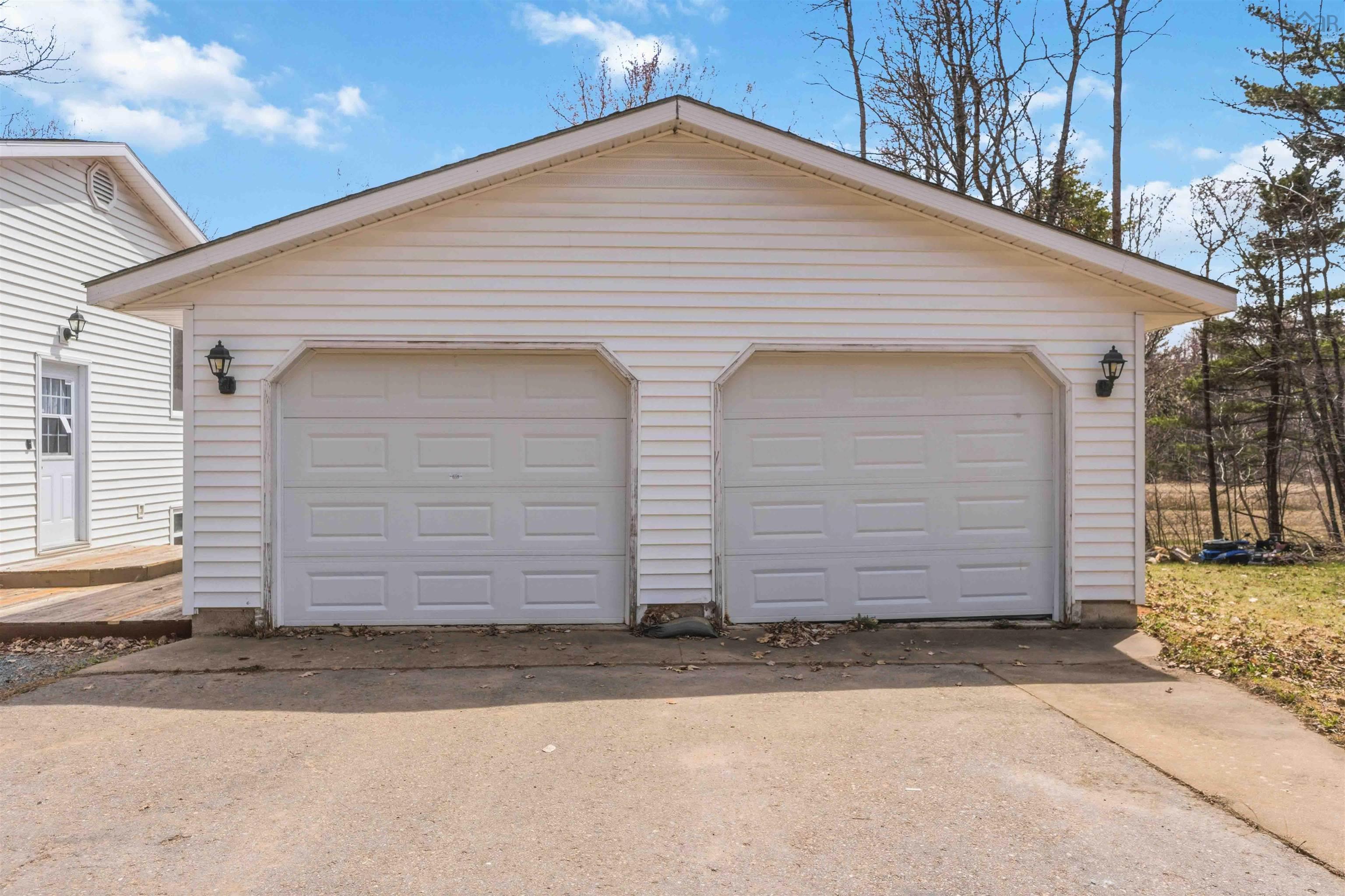 $429,988.00: 432 Hall Road, South Greenwood