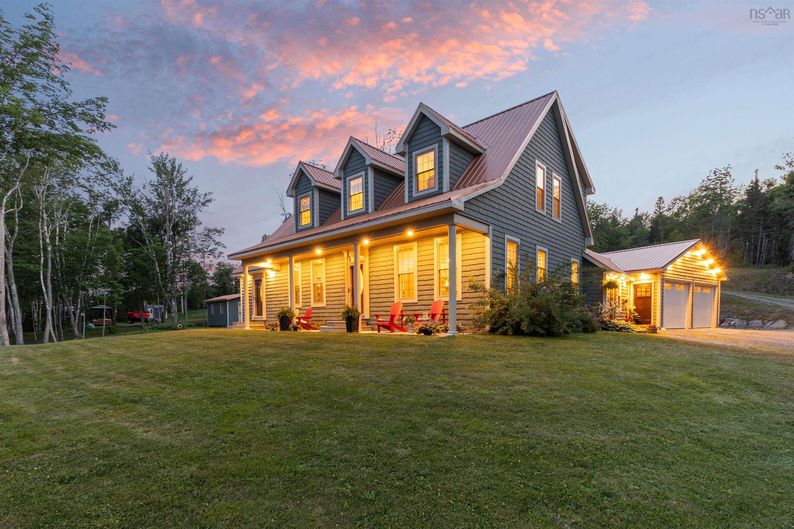 $1,100,000.00: 1731 West Side Lochaber Road, North Lochaber