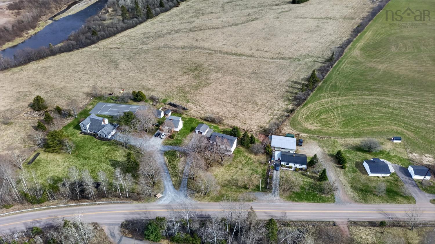 $498,400.00: 489 SALMON RIVER Road, Valley