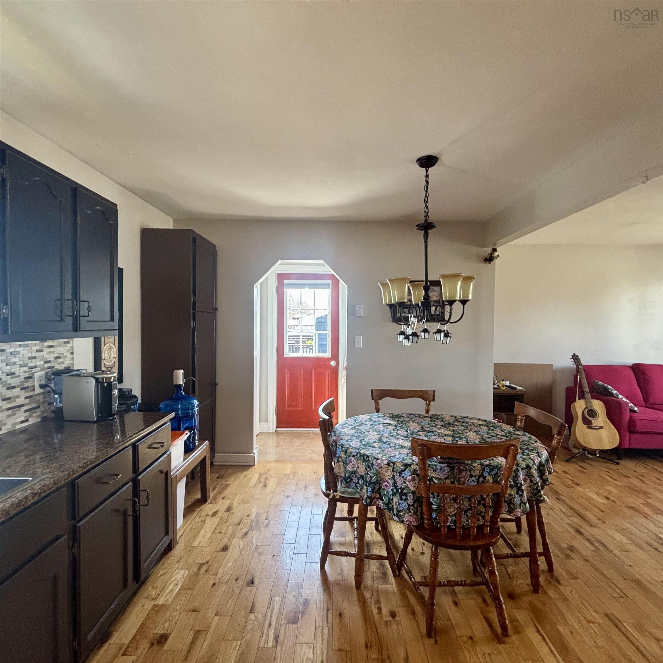 $274,900.00: 246 Curran Street, New Waterford